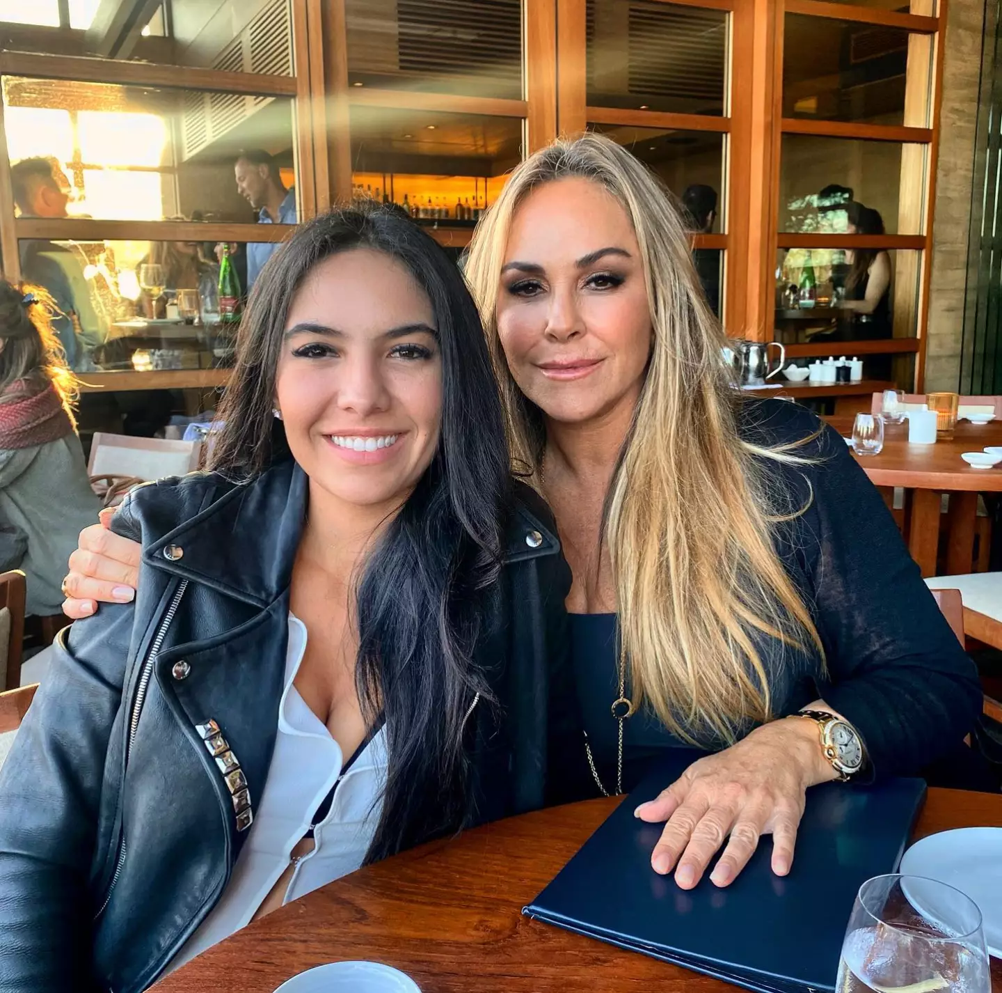 Al Pacino's girlfriend is expecting a baby.