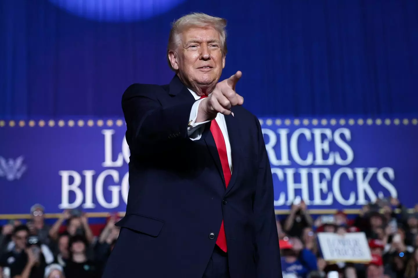 Donald Trump spotting Nicki Minaj's nails and deciding to chuck her a Gold Card 'free of charge' (Win McNamee/Getty Images)