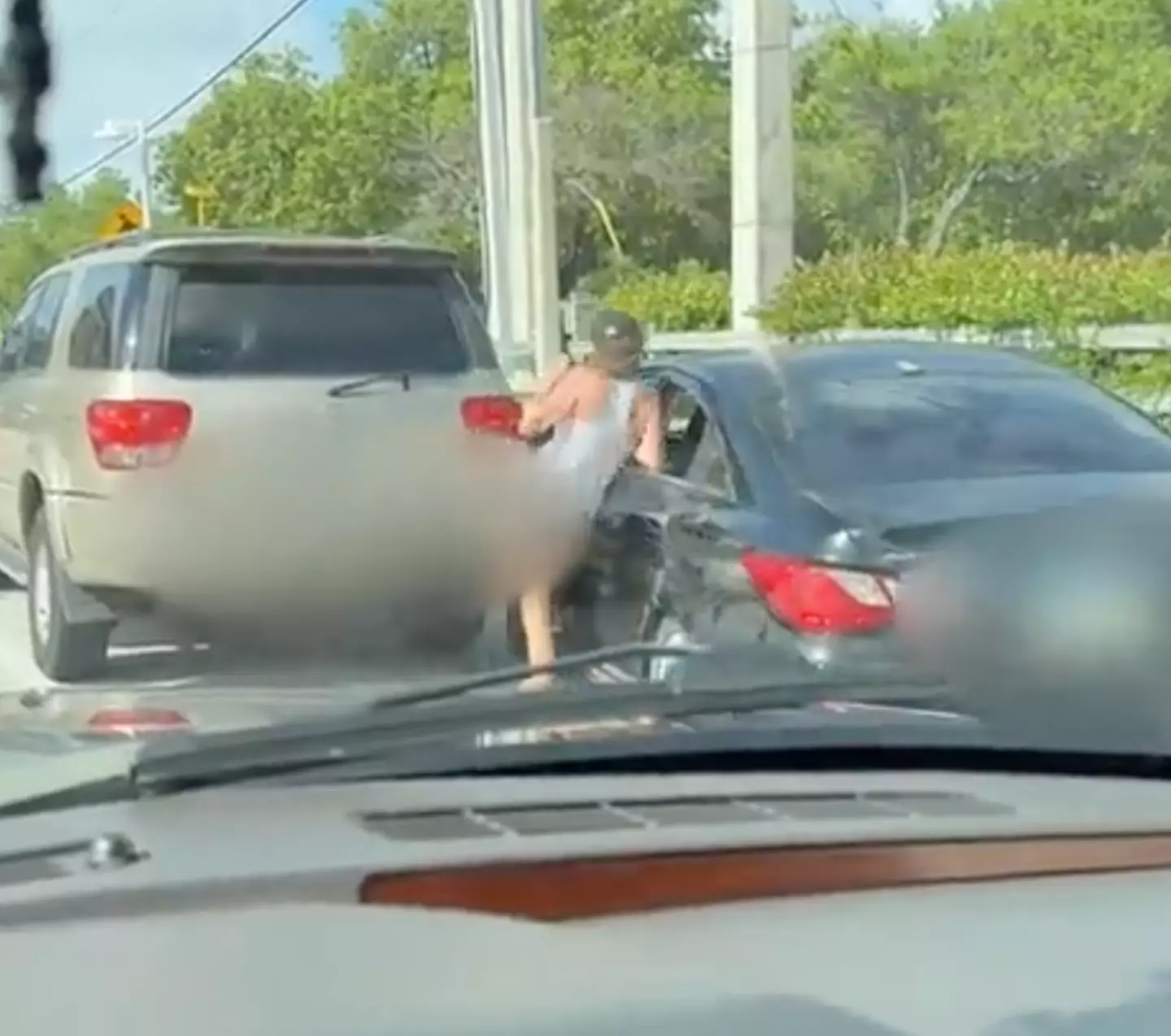 People expected the woman to get turned into a 'pancake'.(@andrew.S/TikTok)