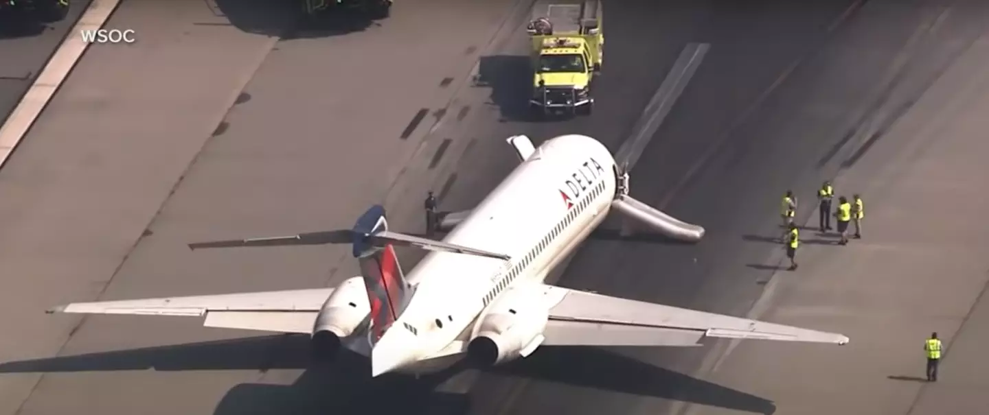 The pilots managed to land the plane without the front landing gear.