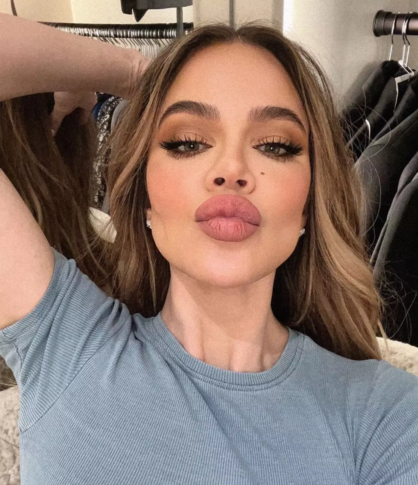Khloe Kardashian, among many other high-profile celebrities and influencers, is often accused of heavily editing her photos.