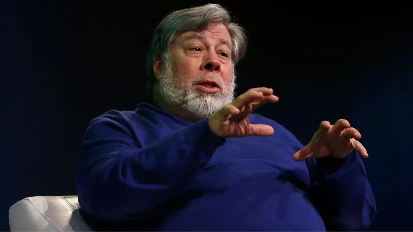 Apple co-founder takes aim at Elon Musk as he reveals huge problem with government position