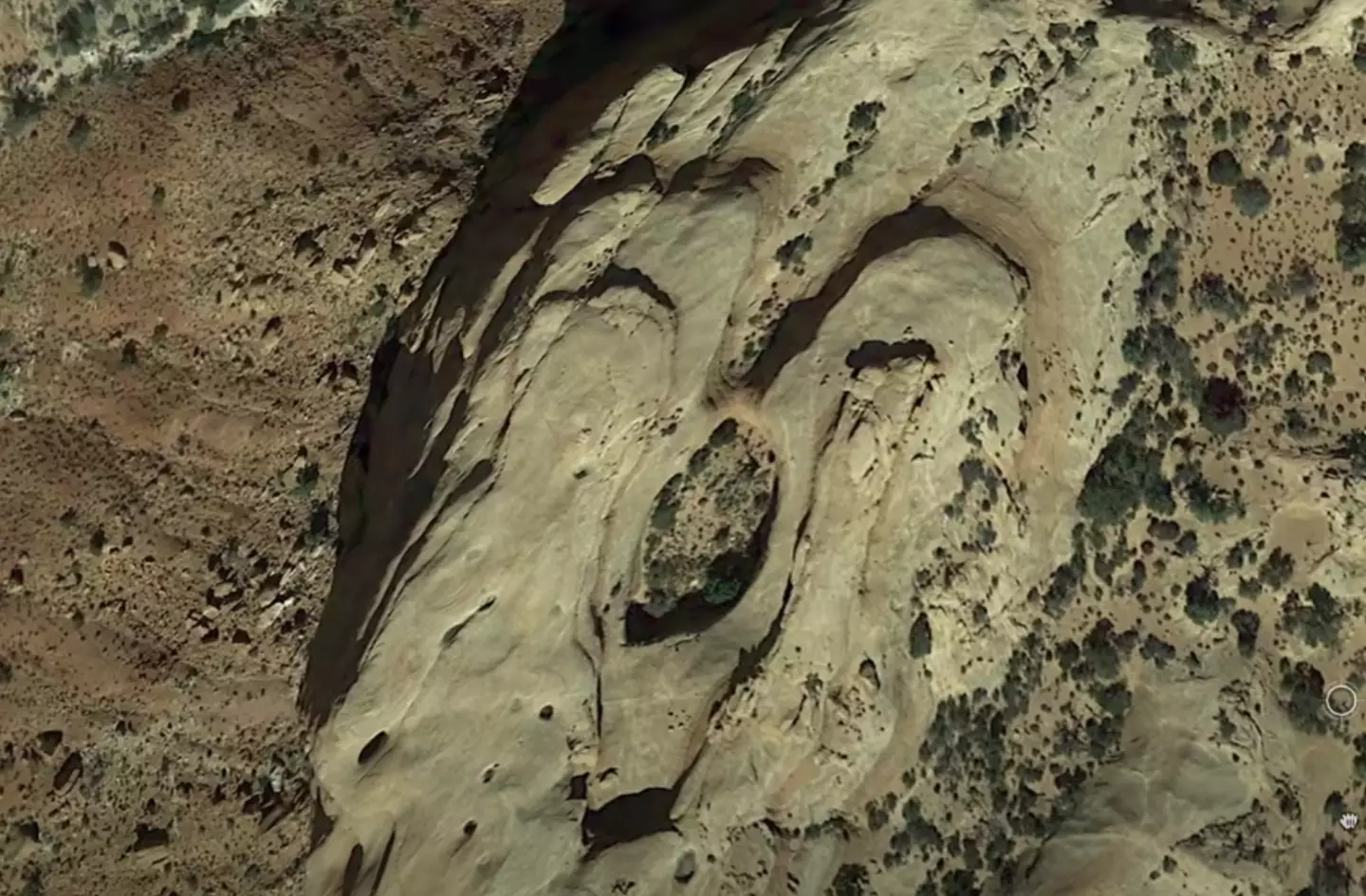 YouTuber 'thePOVchannel' found a 'bizarre' structure on Google Maps (YouTube/ thePOVchannel)