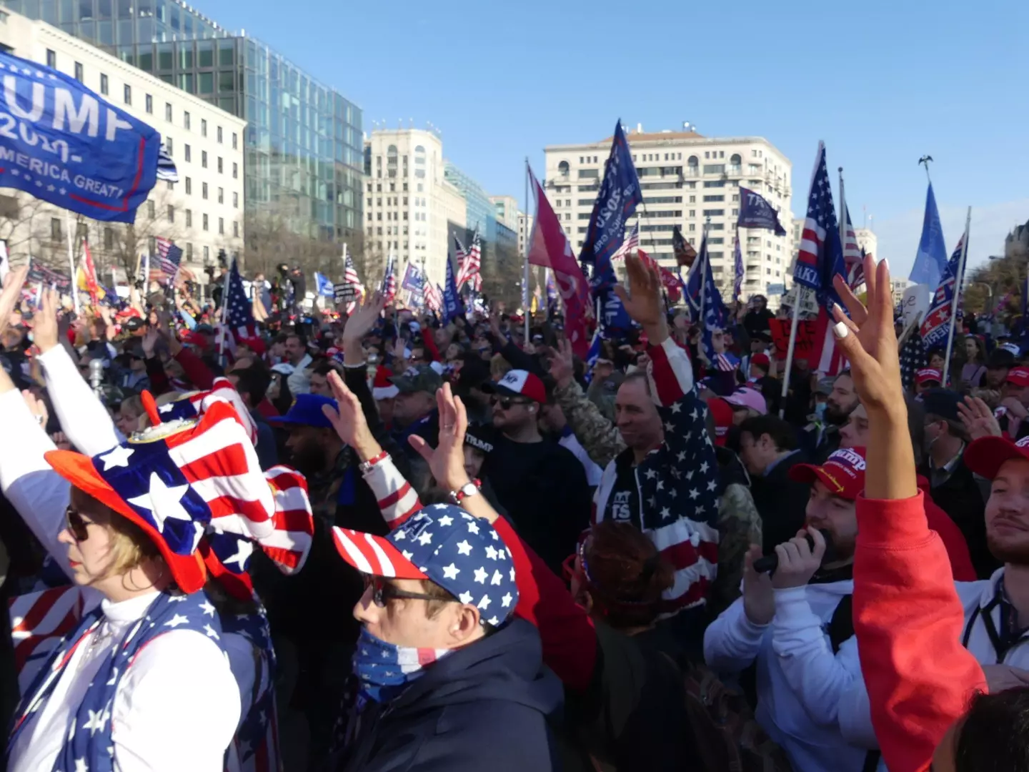 The former president's speech was met with loud cheers from supporters.