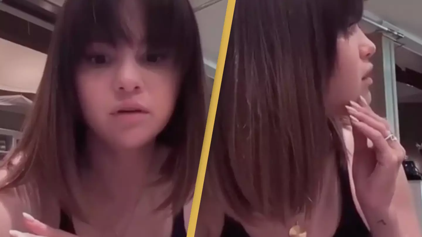 Selena Gomez had to stop a livestream because fans were sending her money