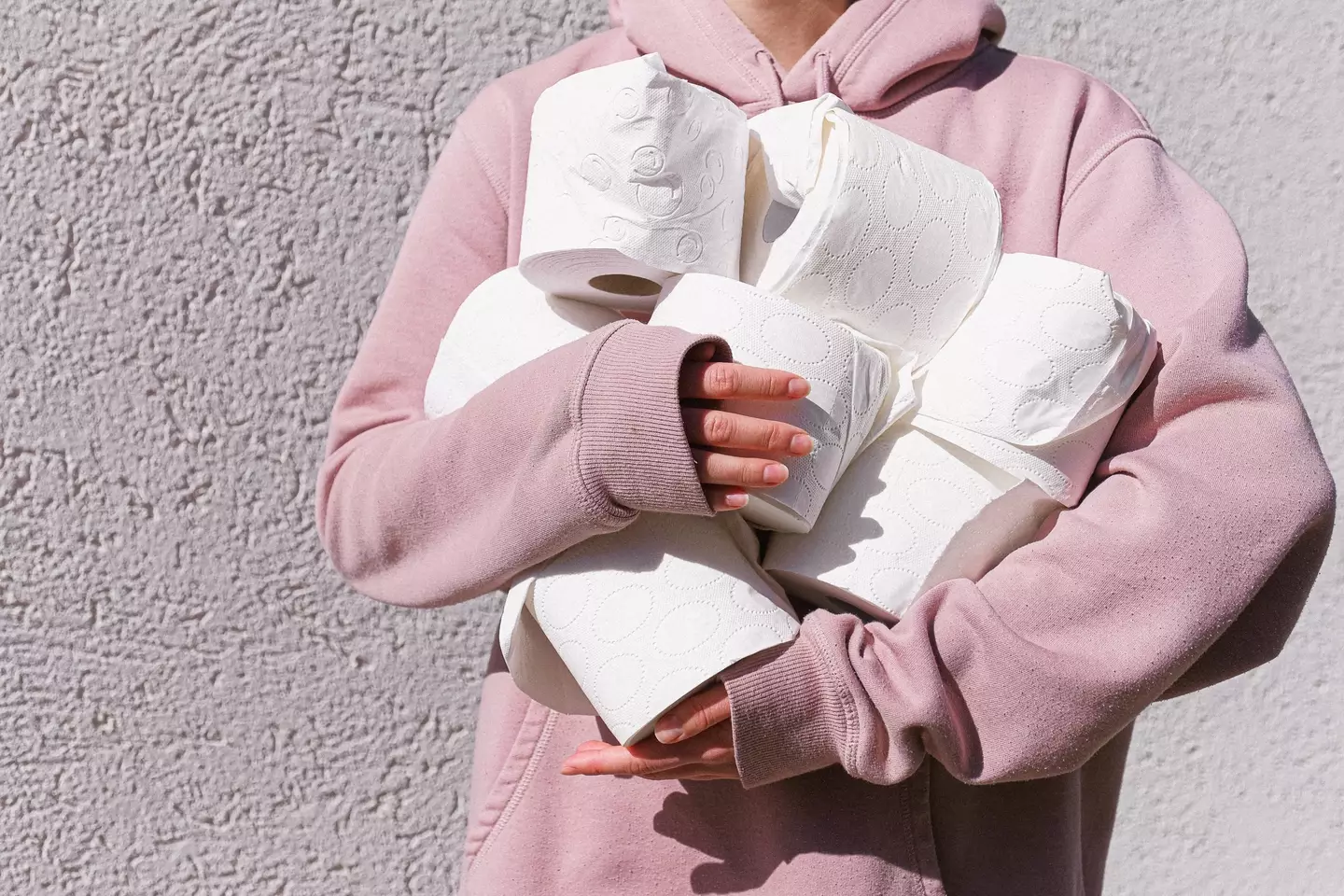 Toilet roll has more than just one purpose apparently.