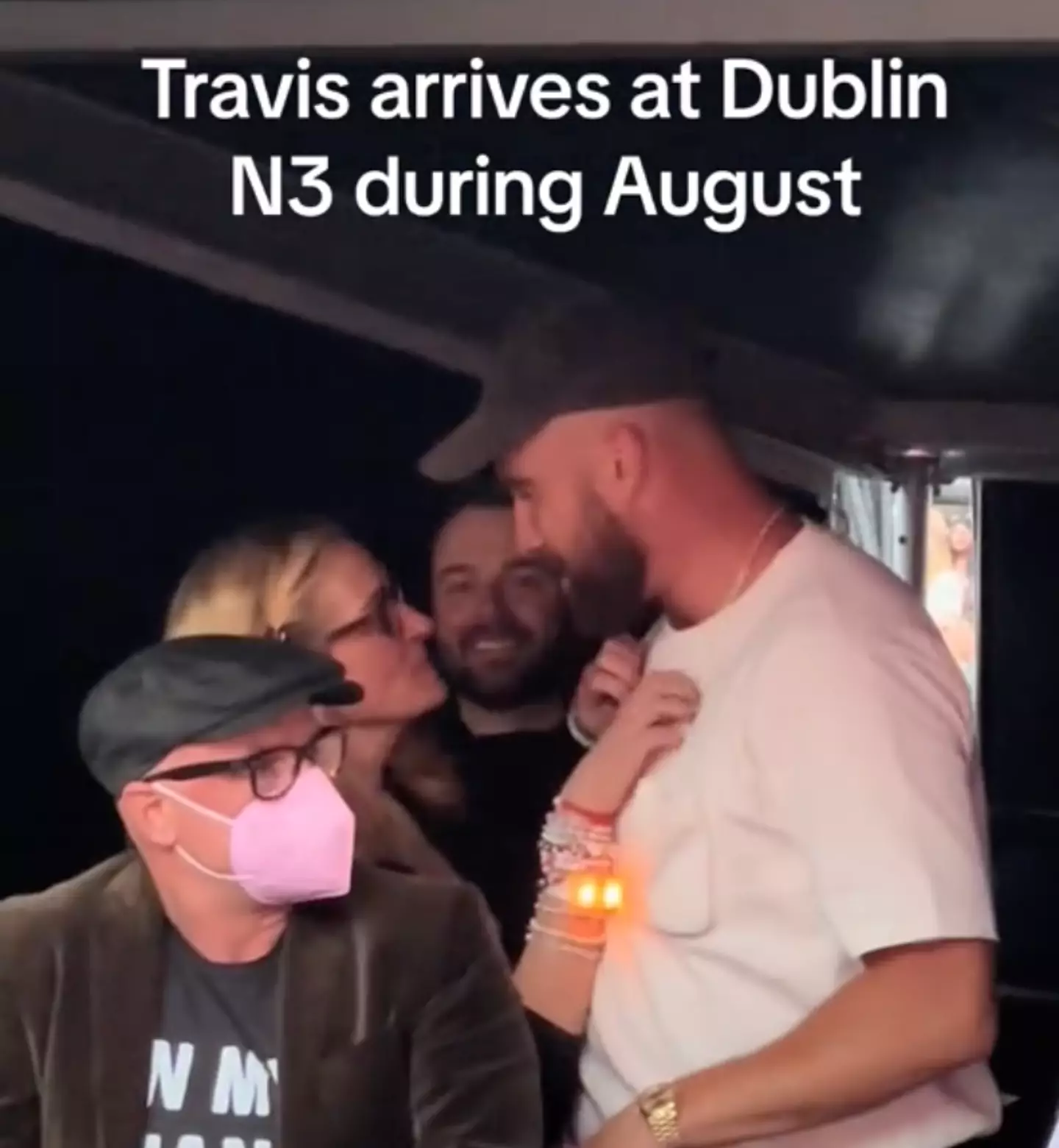 Julia Roberts and Travis Kelce's interaction was caught on camera. (TikTok/@kellefarrelly)