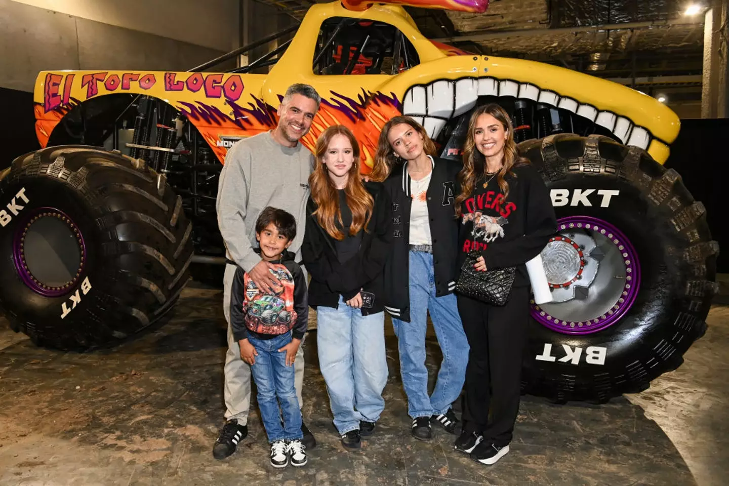 Alba, Cash Warren and their three children (Jon Kopaloff/Getty Images for Feld Entertainment)