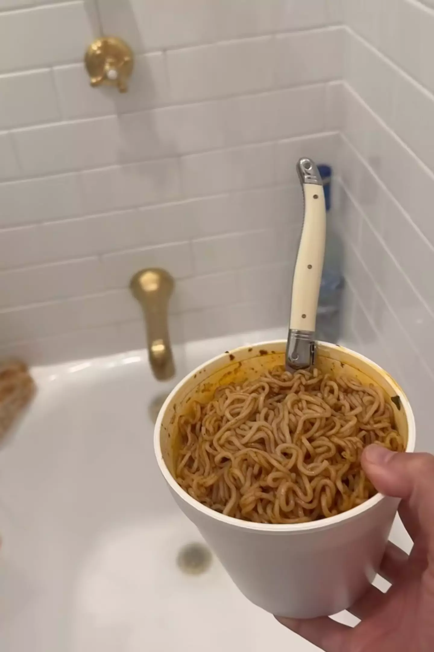 Benny Blanco has showcased his shower feast (TikTok/@itsbennyblanco)