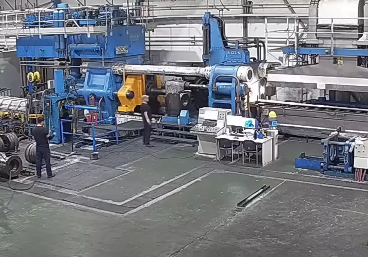 The incident happened in Spain in June 2022 and has repeatedly done the rounds on social media.