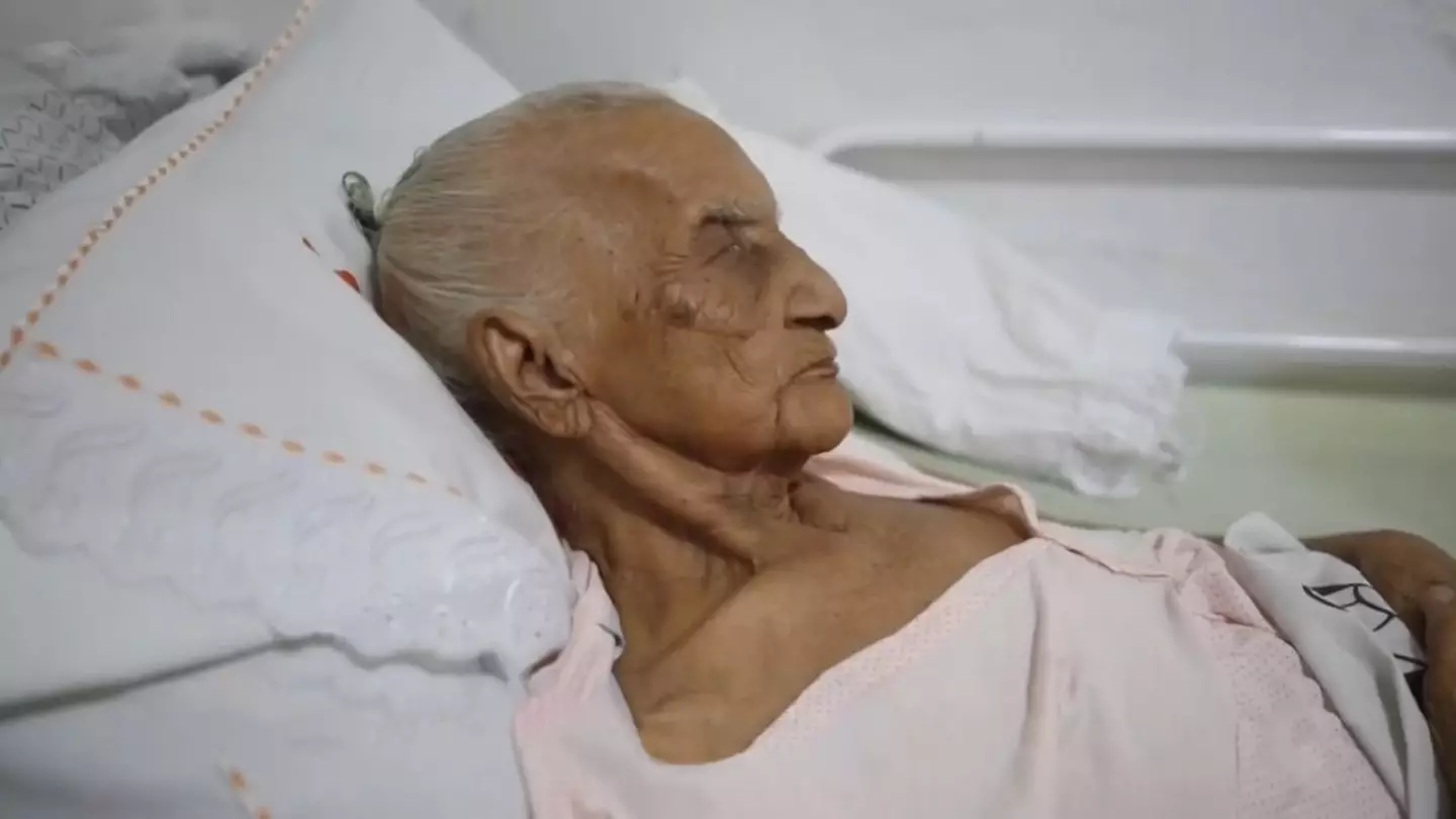Maria Gomes dos Reis is believed to be the current oldest living person in the world.