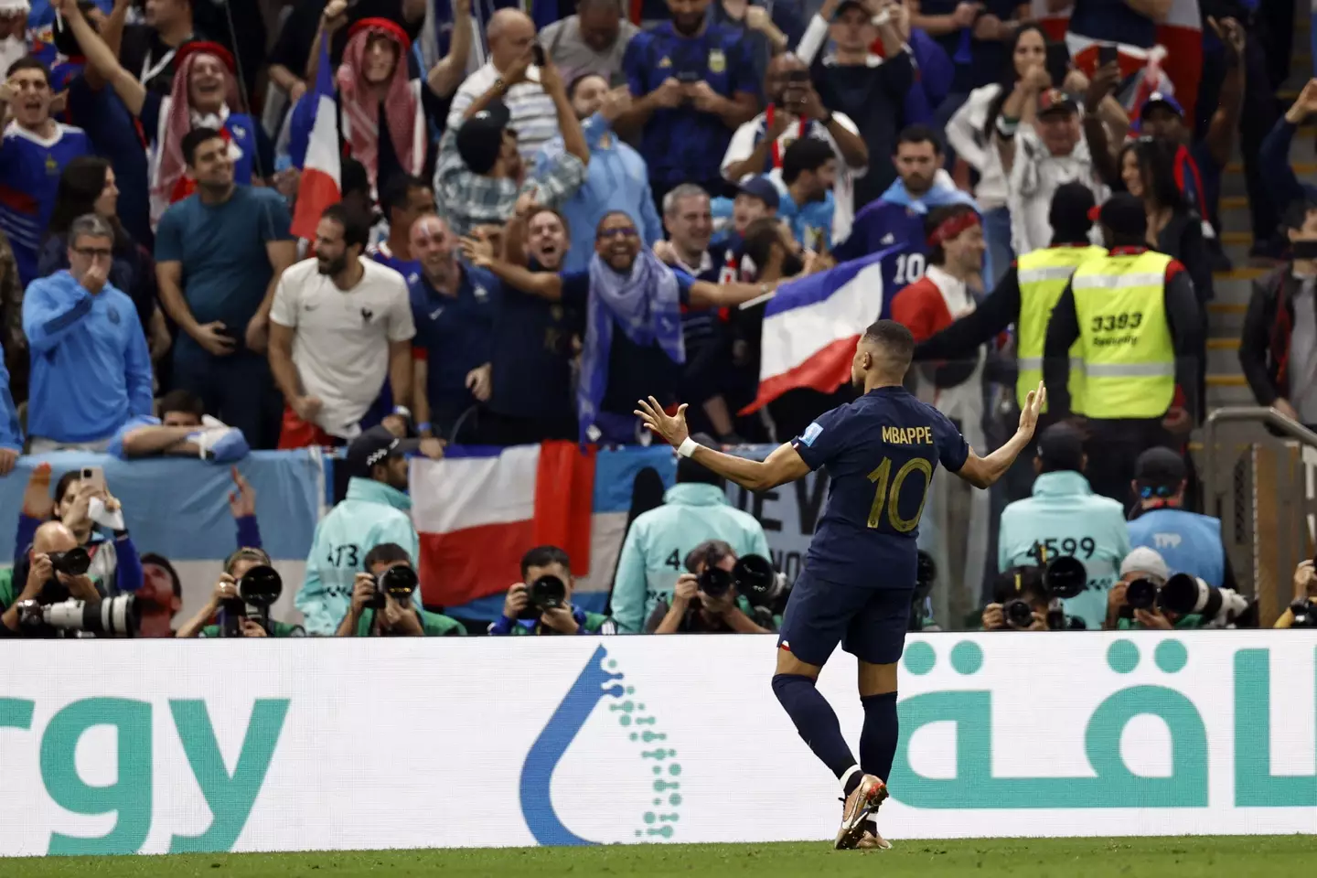 Mbappé's second goal came just seconds later.