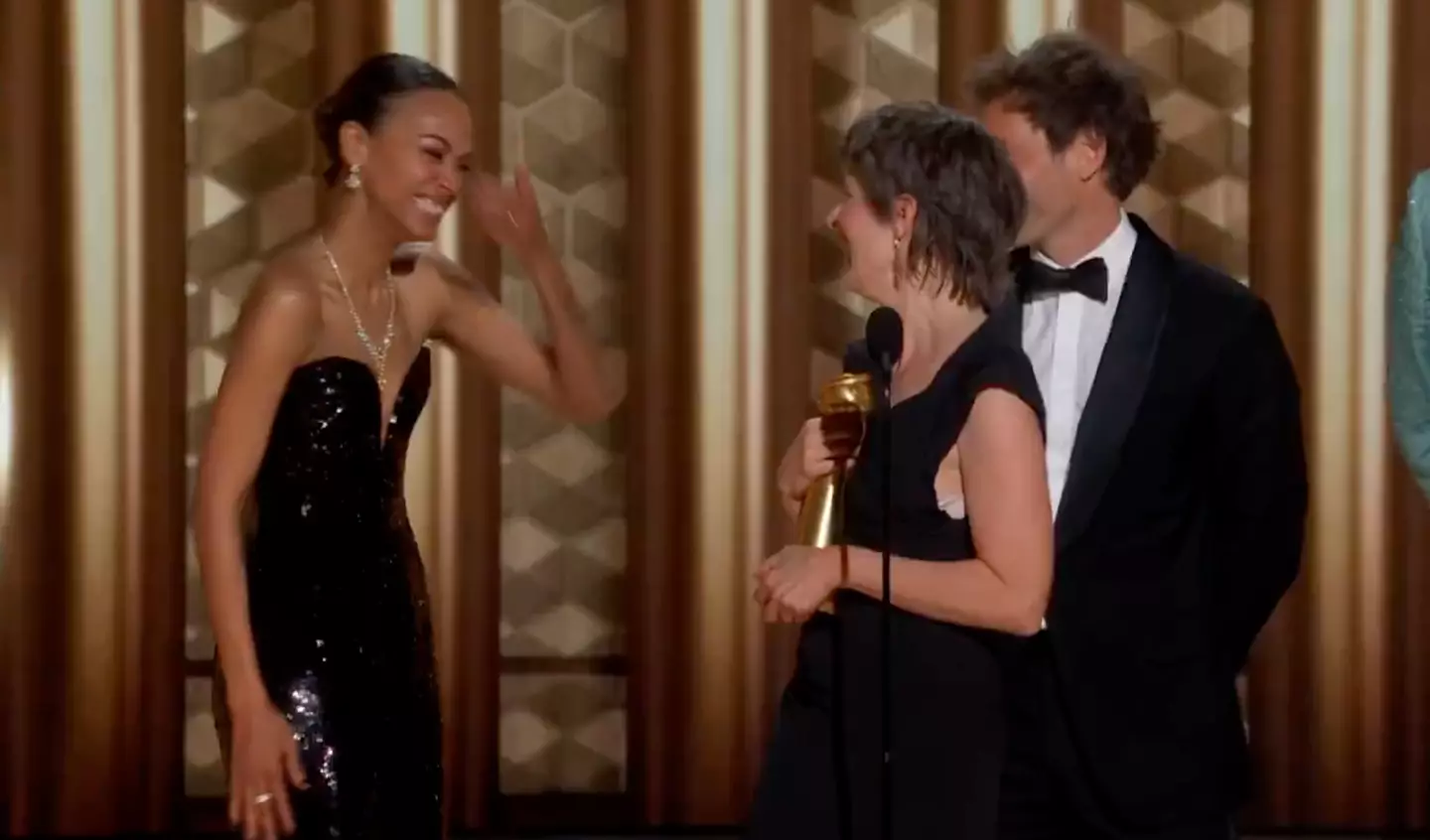 Zoe Saldaña crashes Camille's Golden Globes speech (CBS News)
