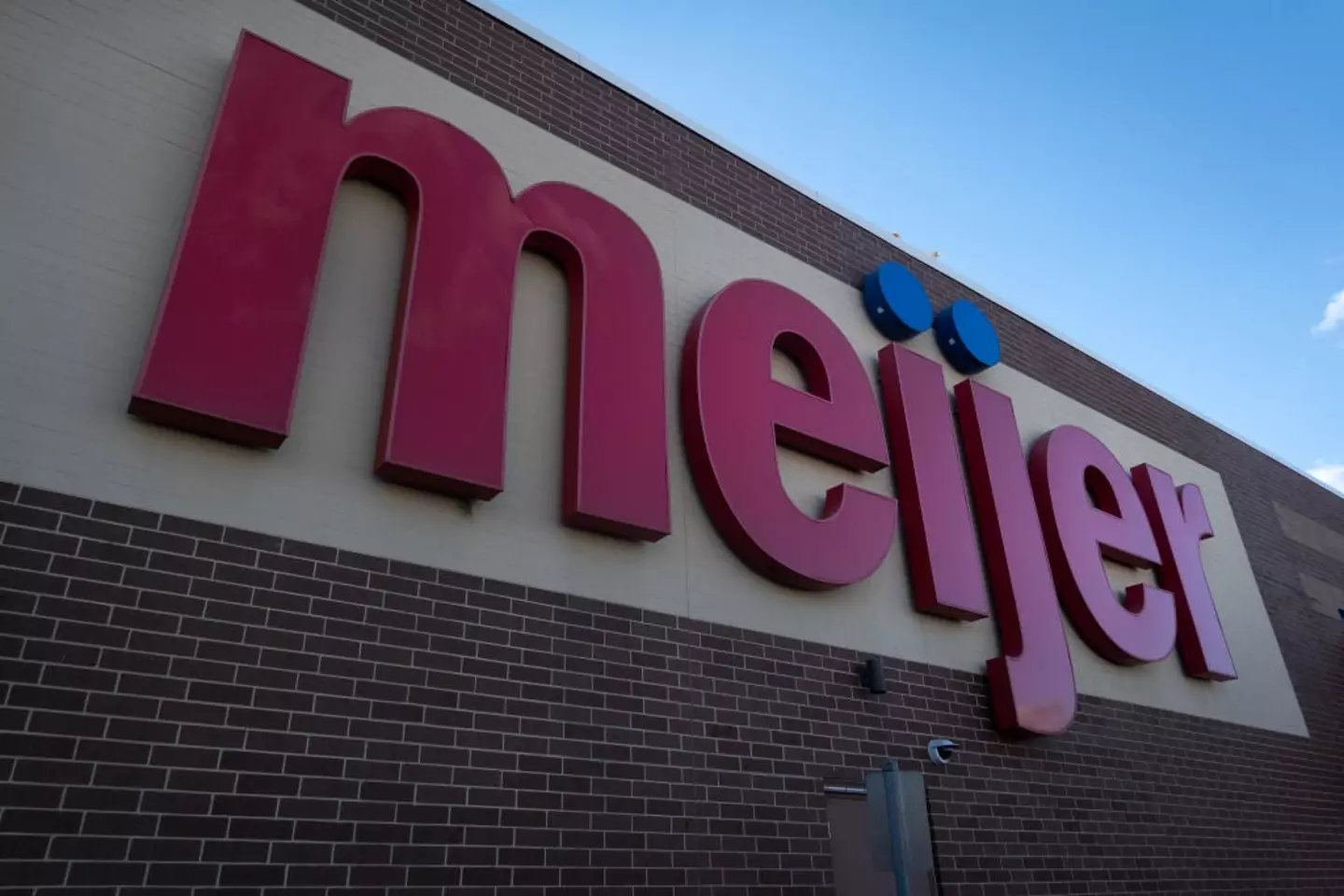 Meijer is one of the six grocery stores affected (Scott Olson/Getty Images)