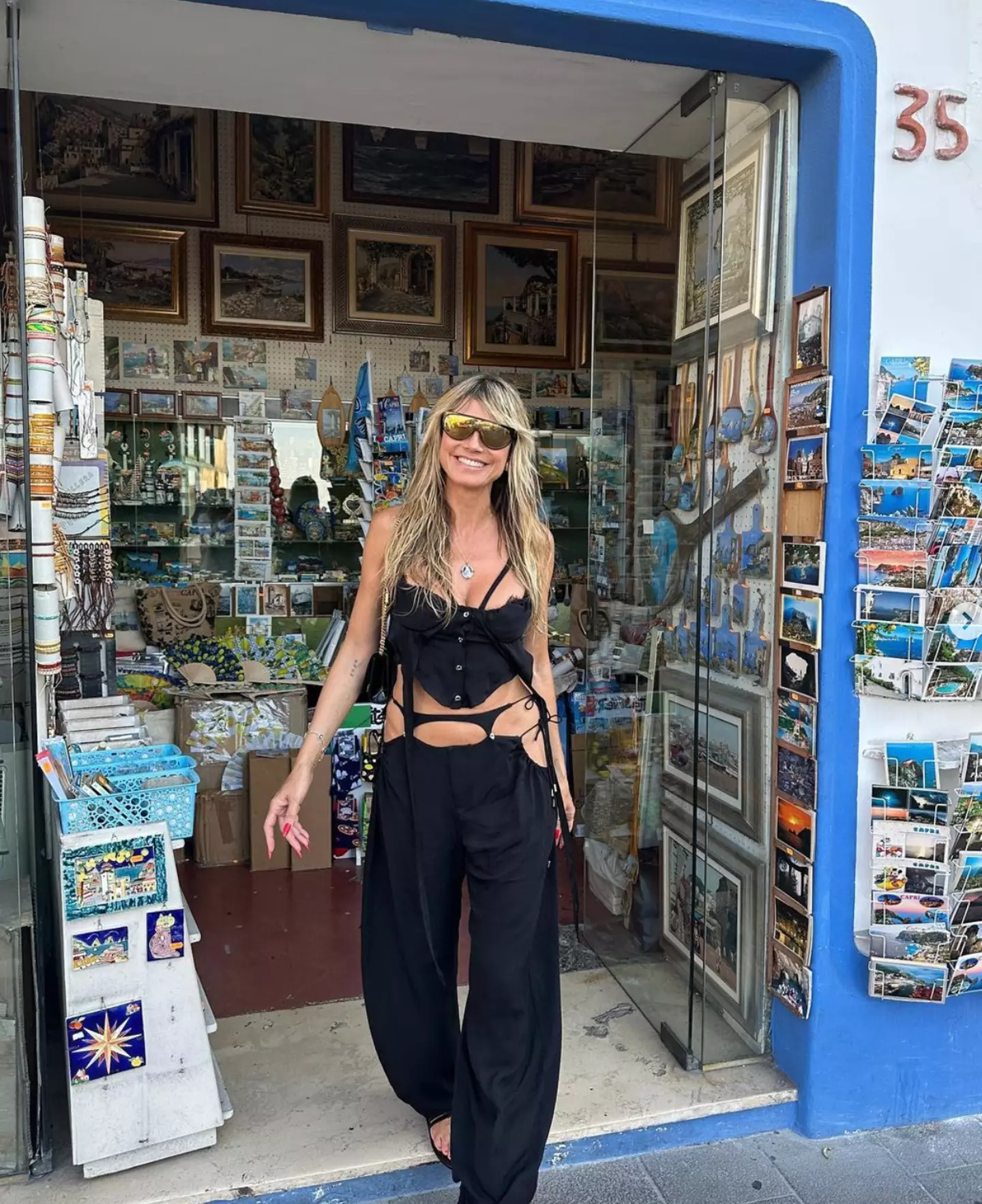 Supermodel Heidi Klum says she’s ‘super comfortable’ being naked around the house.