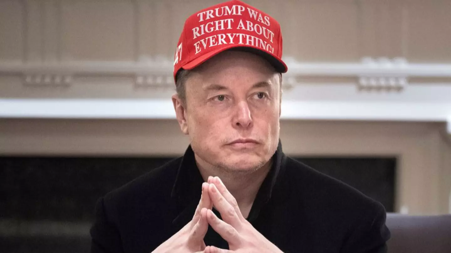 People are pointing out the same thing as Elon Musk photo goes viral after he called for Donald Trump to be impeached