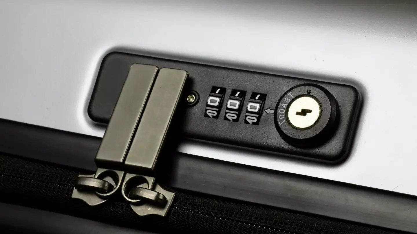 Baggage handler issues warning to passengers buying suitcases with TSA approved locks