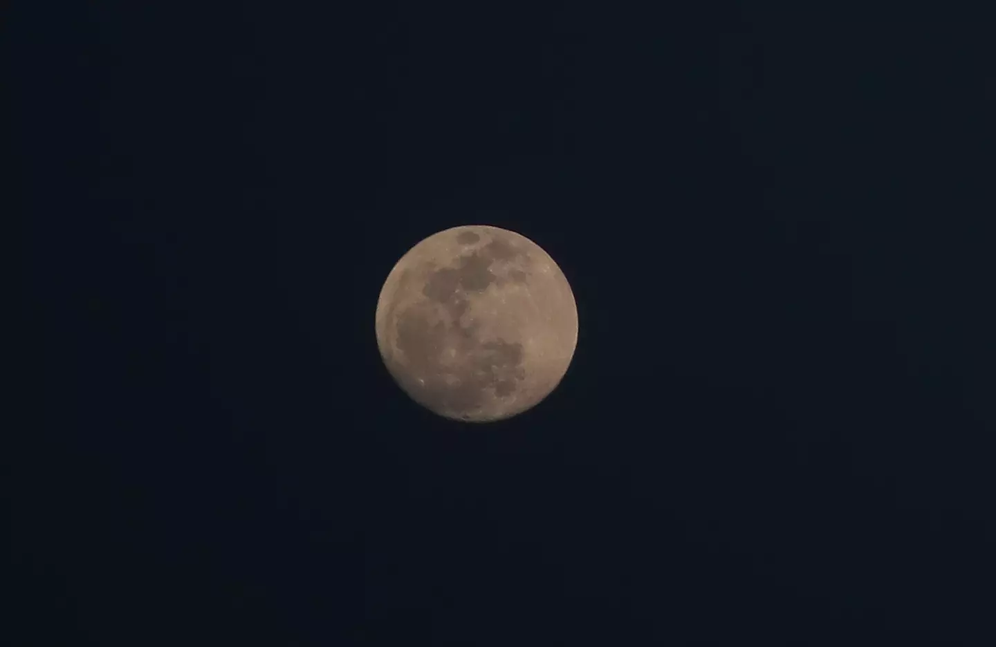 The super blue moon will be visible for three days. (Ahmed Mosaad/NurPhoto via Getty Images)