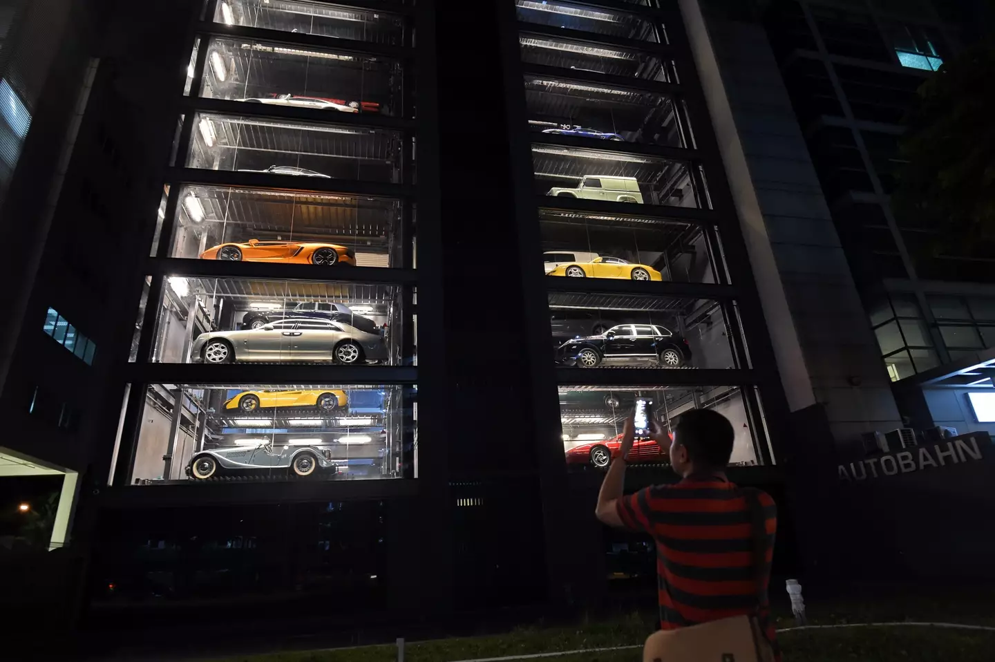 The huge machine can house up to 60 cars (ROSLAN RAHMAN/AFP via Getty Images)