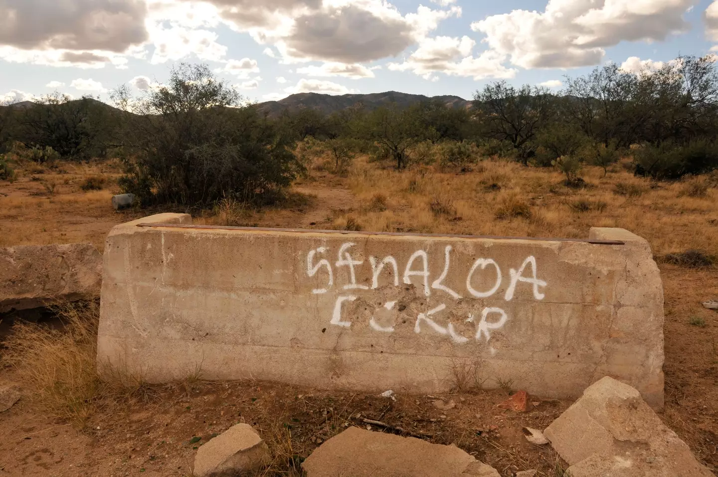 Reference to Sinaloa cartel found on a well-known smuggling route in Arizona. (Alamy)