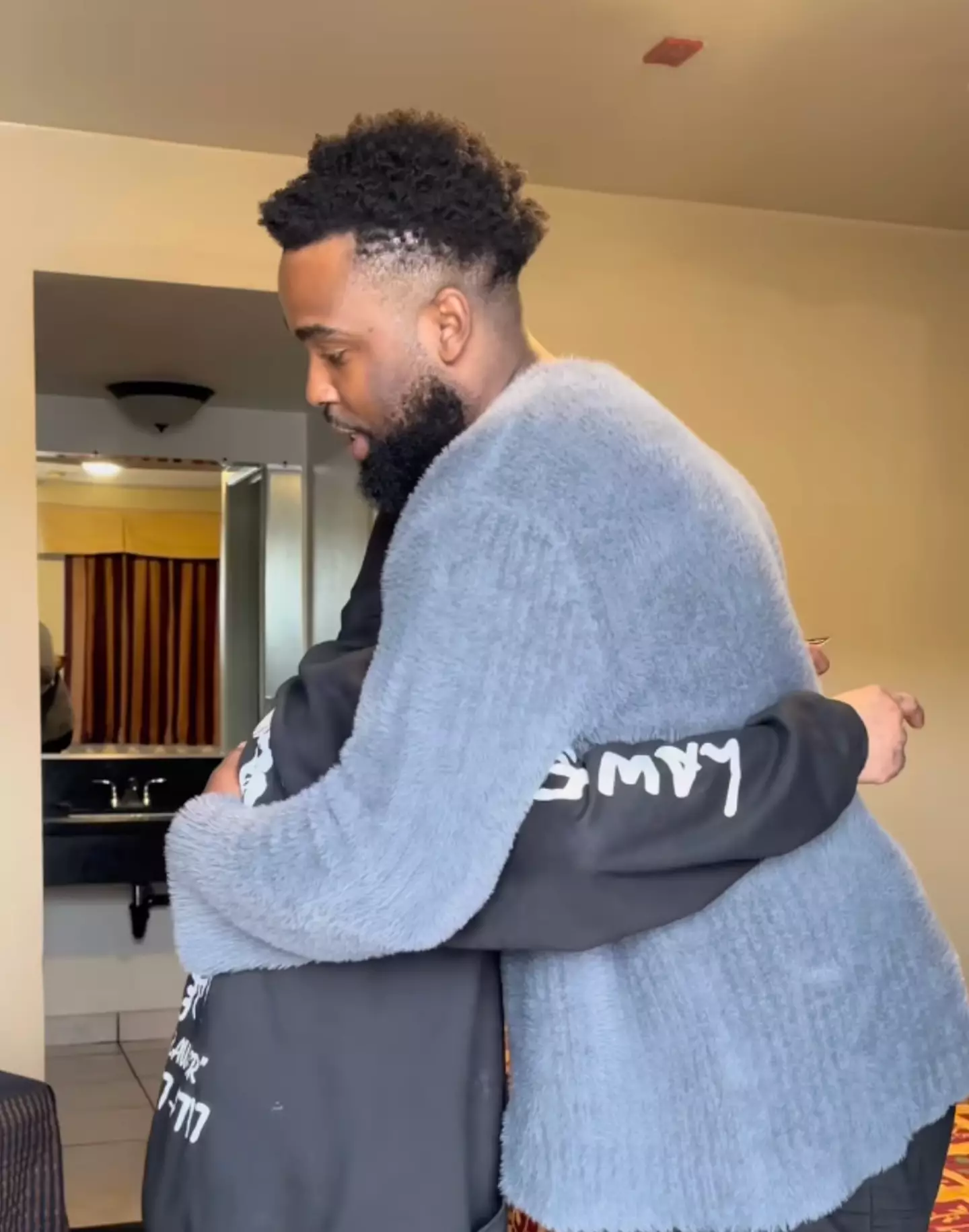 Lee was able to get Chase set up in a hotel (Instagram/@danie_curtis_lee)