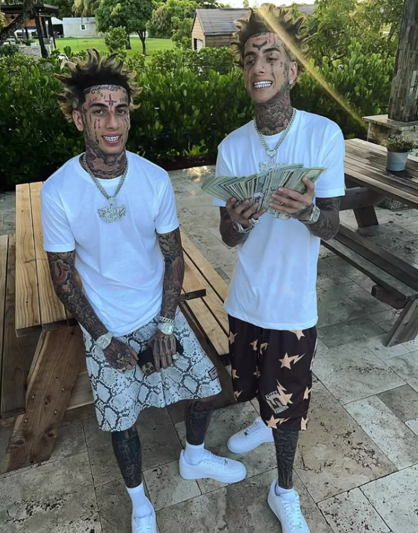 The brothers aren't shy about flashing the cash they make (Instagram/@kodiyakredd)