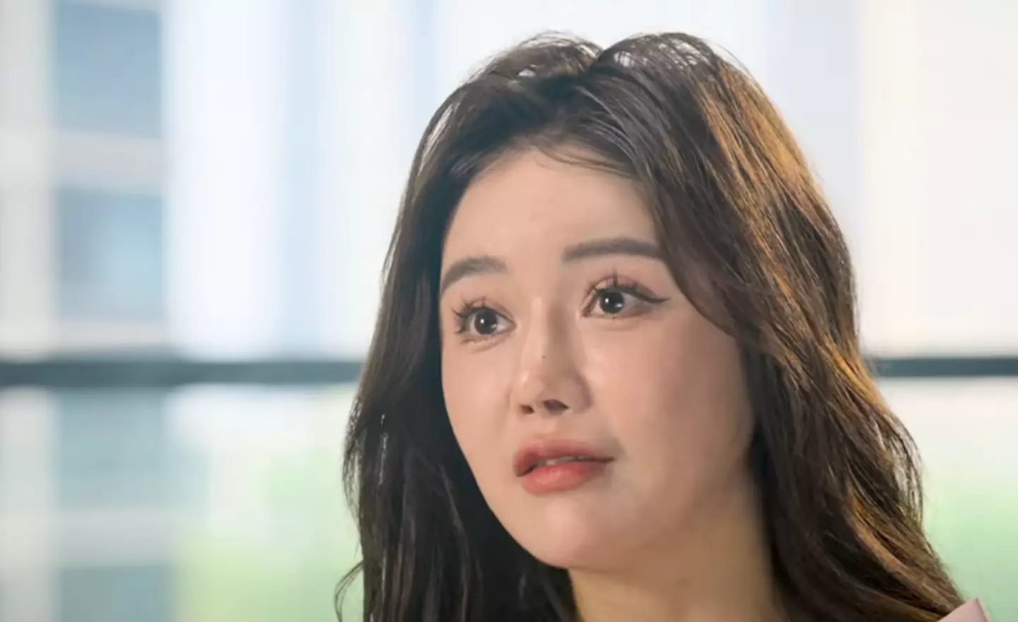 Actor and singer Gao Liu underwent rhinoplasty surgery (BBC World Service)