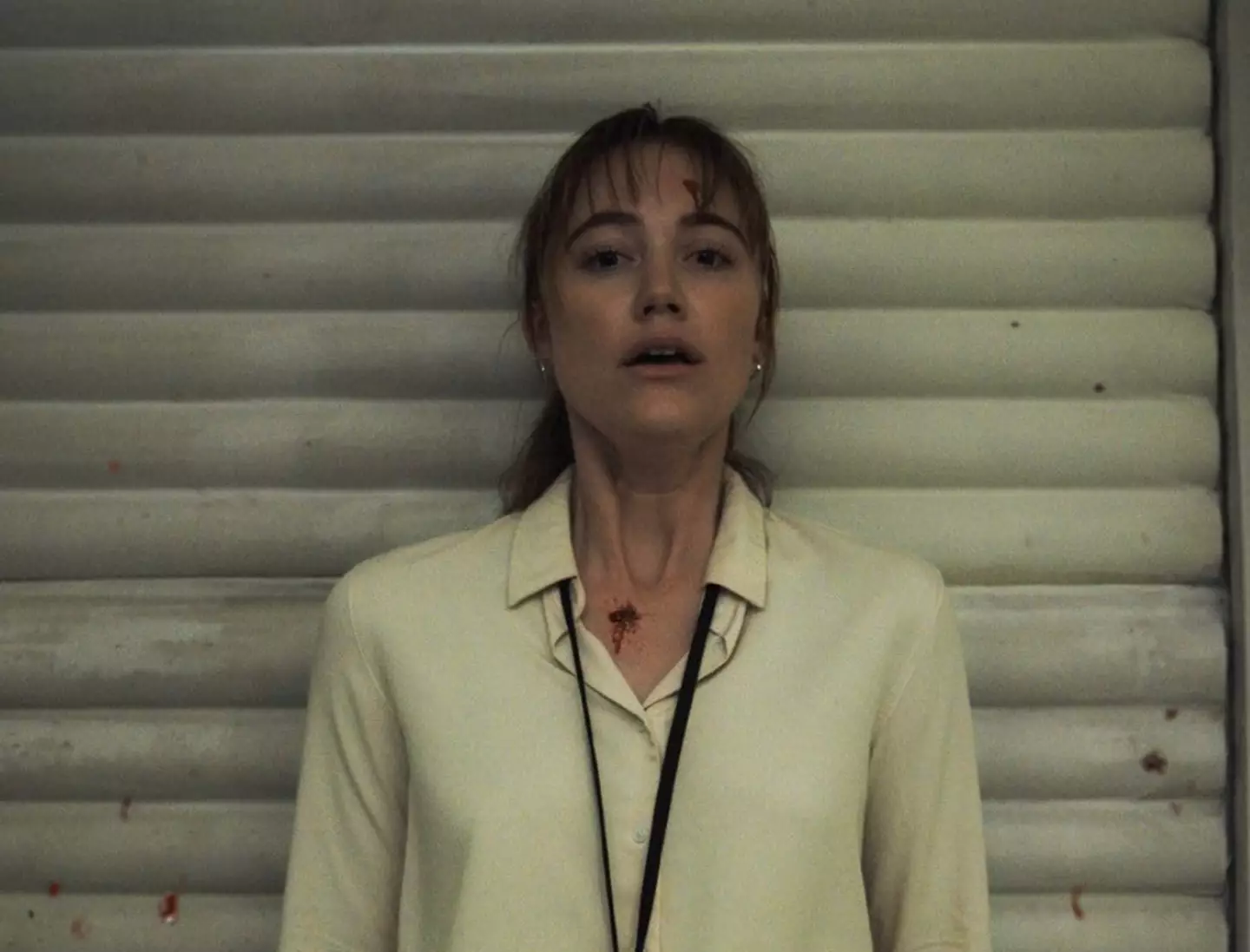 Maika Monroe plays an FBI agent in the movie. (Neon)