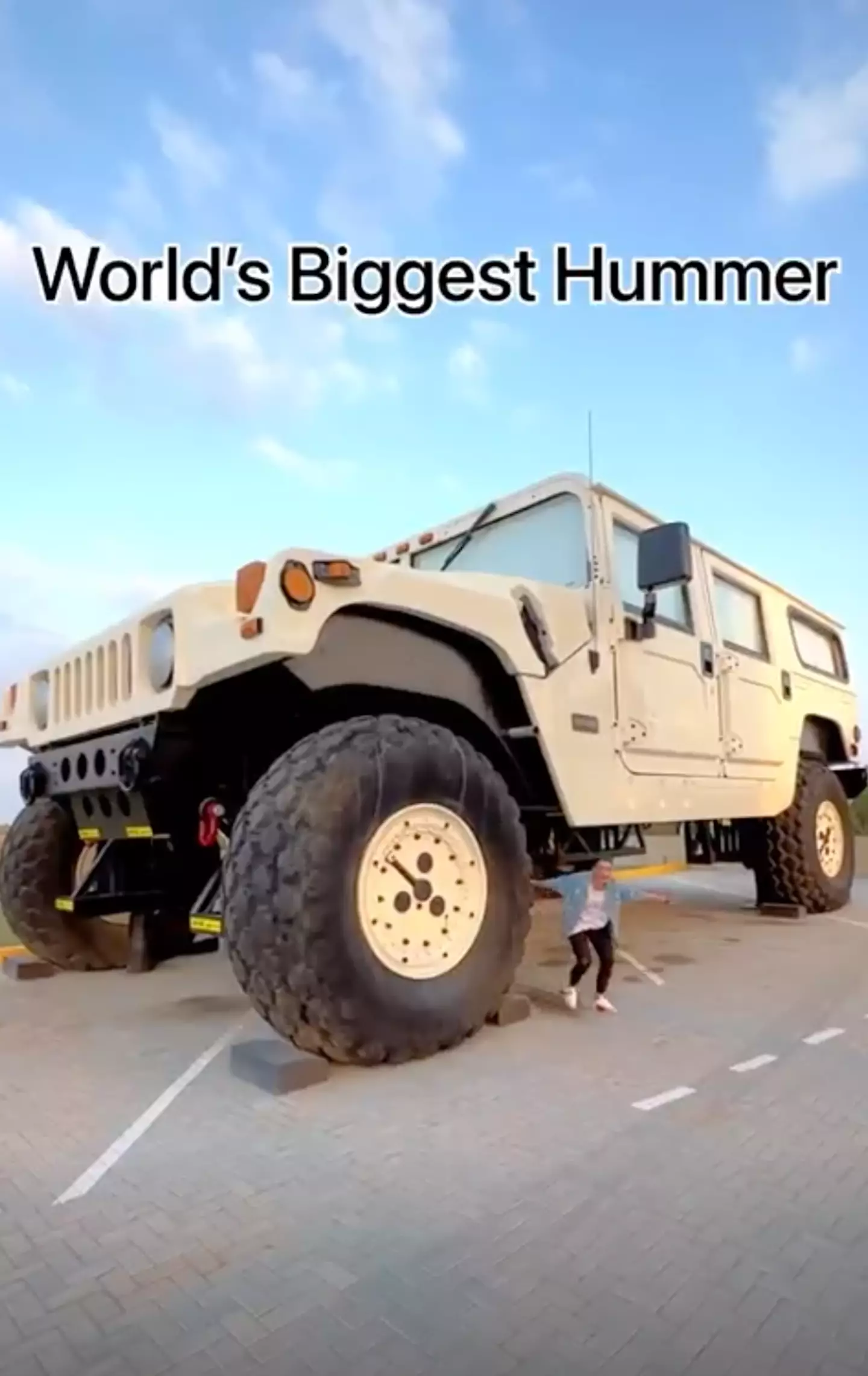 The massive hummer is about three times the size of a H1.
