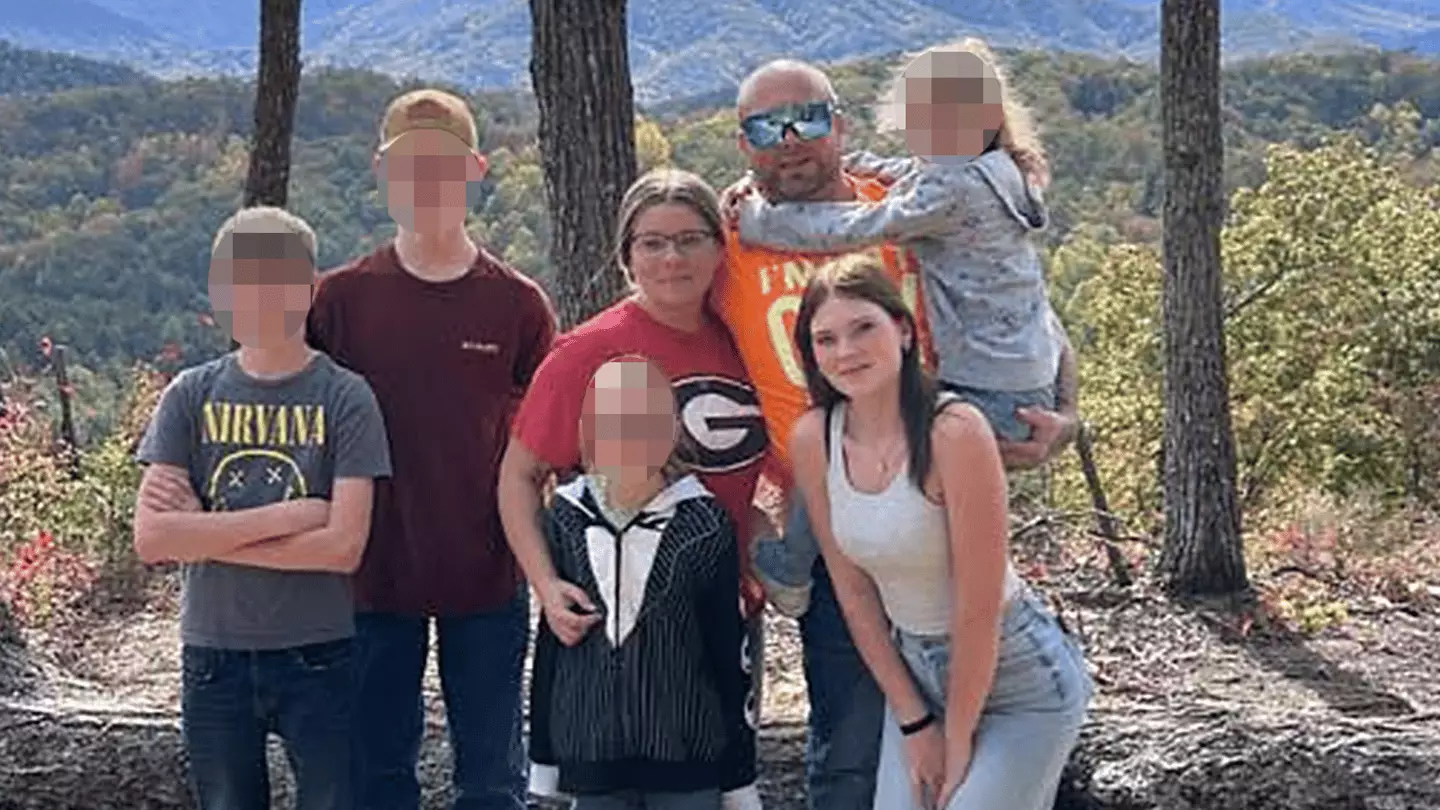 Anna out with her family (Facebook/Shauntel Kepner)