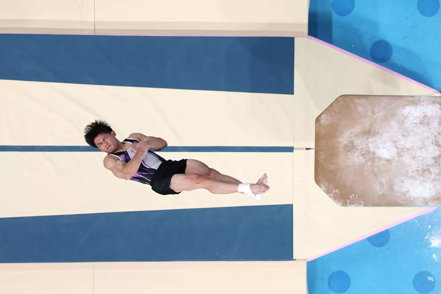 Yulo in action during the Men's Vault Final. (Dan Mullan/Getty Images)
