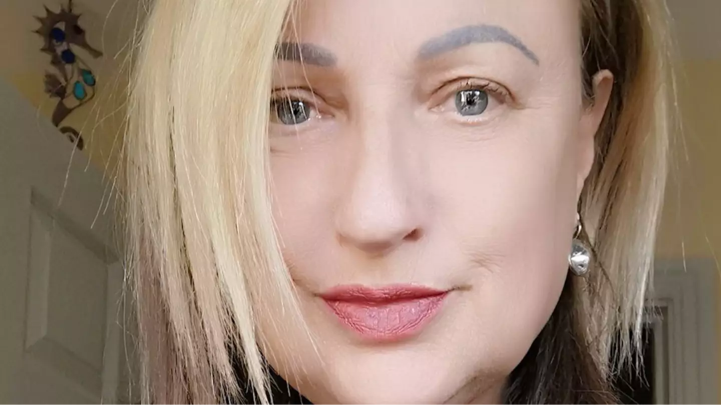Daughter details tragic way she learned about mom's assisted suicide after telling family she’s going on vacation