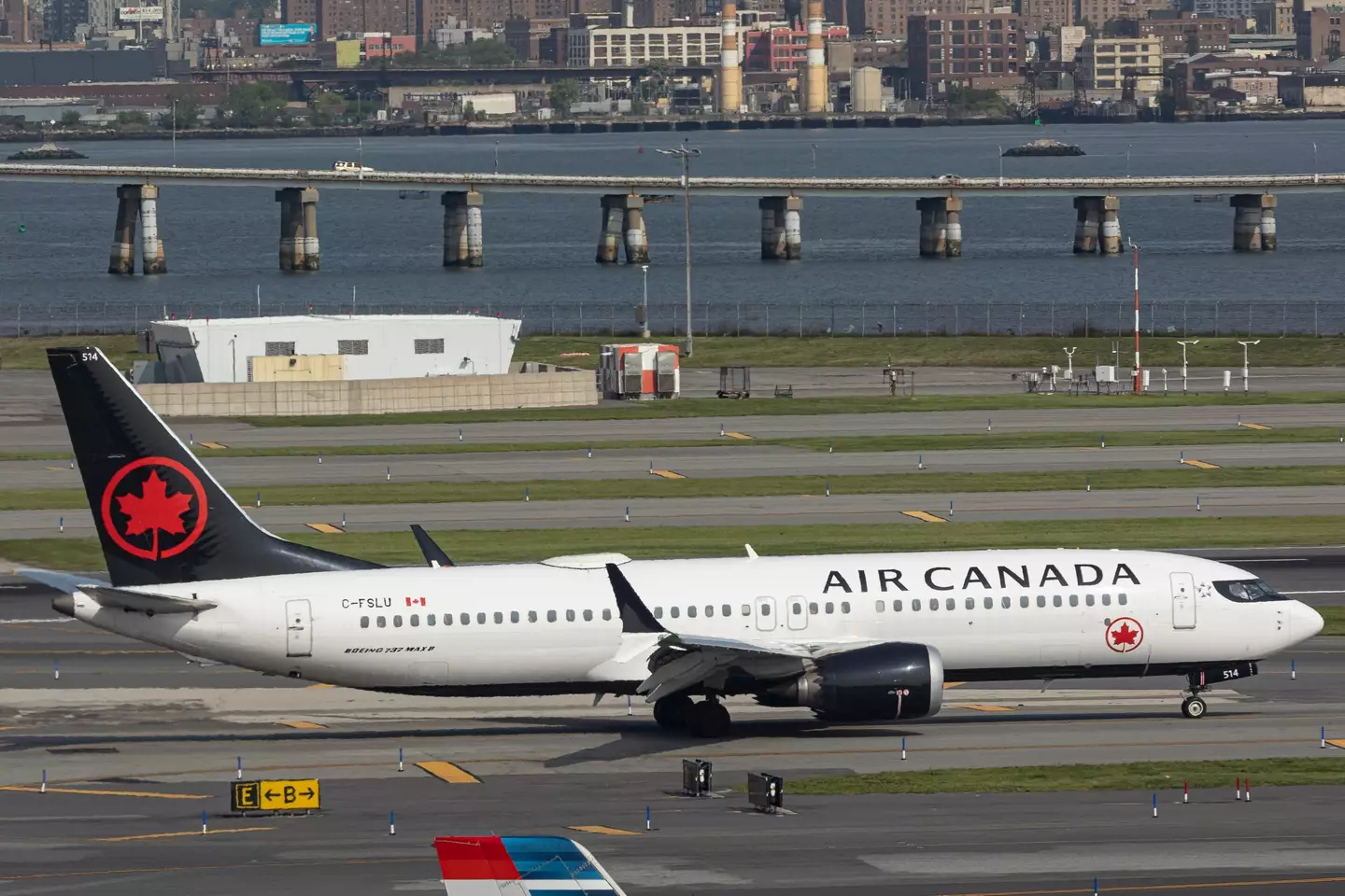 Rodney Hodgins said Air Canada failed to provide him with any support at the end of his flight.