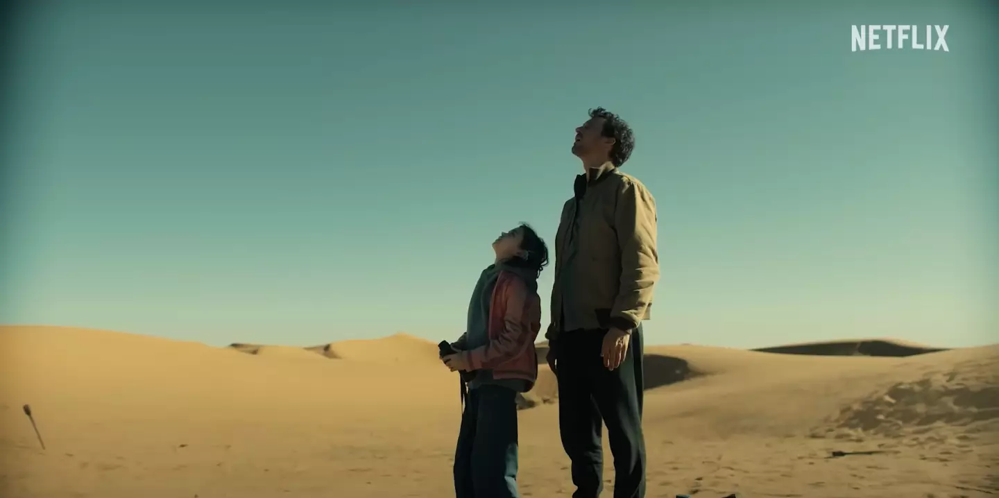 A family must unravel a mystery.