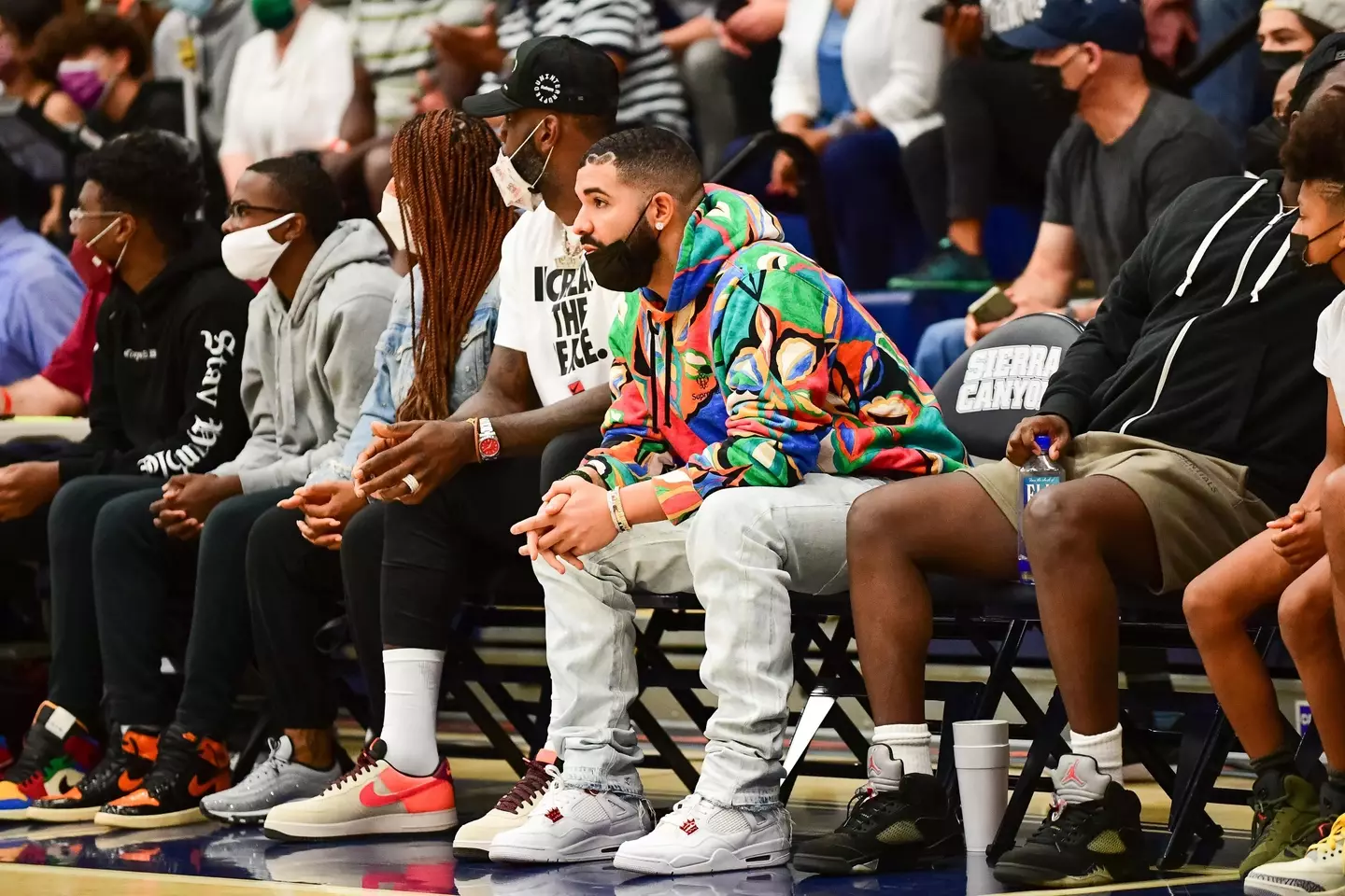 Drake has back Cheifs despite the Eagles being the favourites.