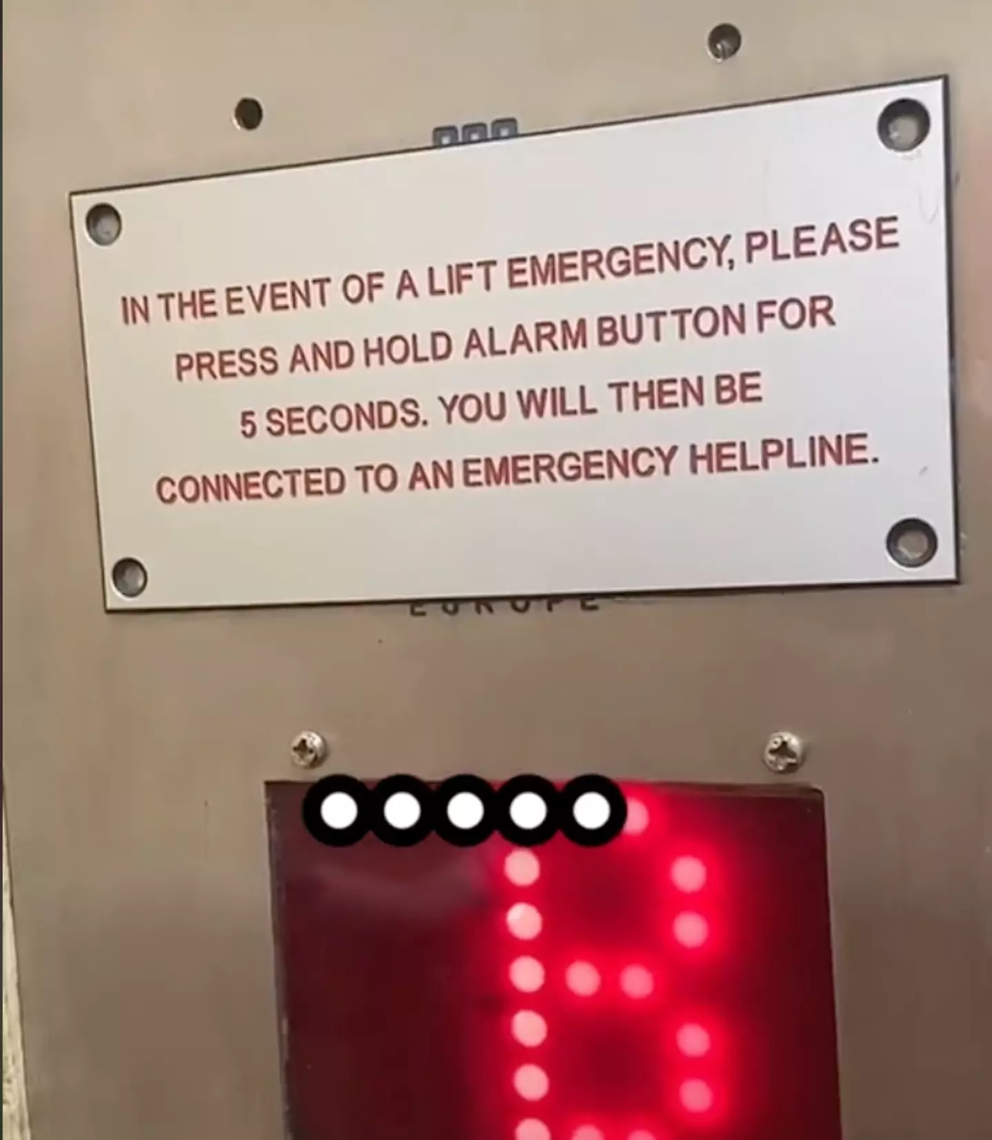 Jephta explained how the emergency protocol in a lift doesn't work for deaf people as it consists of pressing a button and sounding an alarm for five seconds.