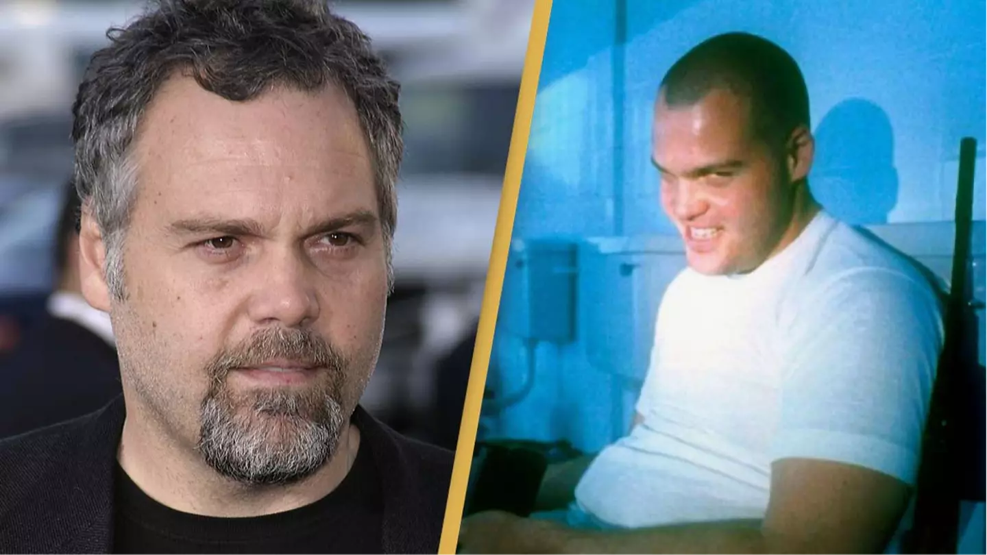 Vincent D'Onofrio holds the record for most weight ever gained for an acting role