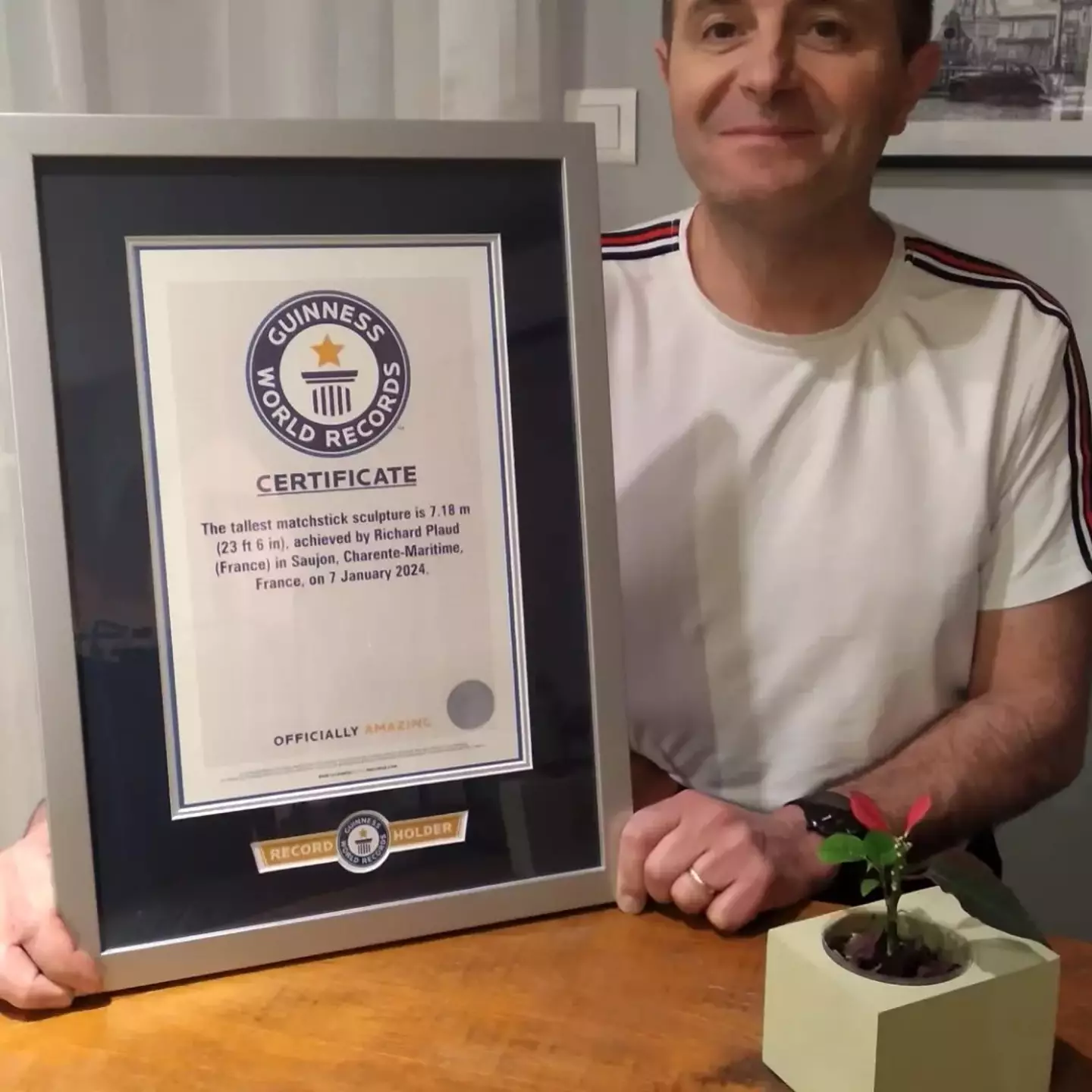 Richard Plaud now has his certificate.