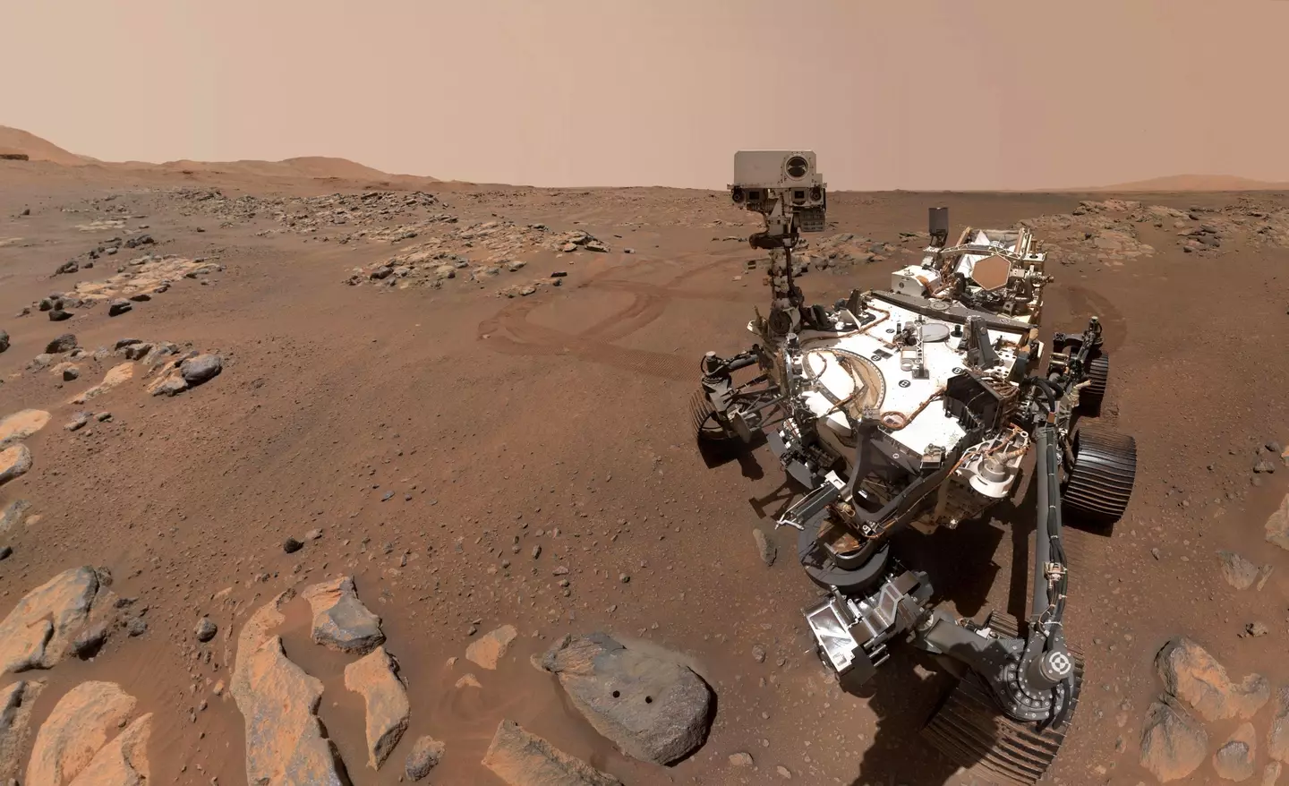 Nasa's Mars rover has made an unusual discovery.