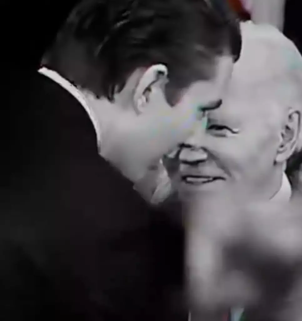 The interaction went viral (X)