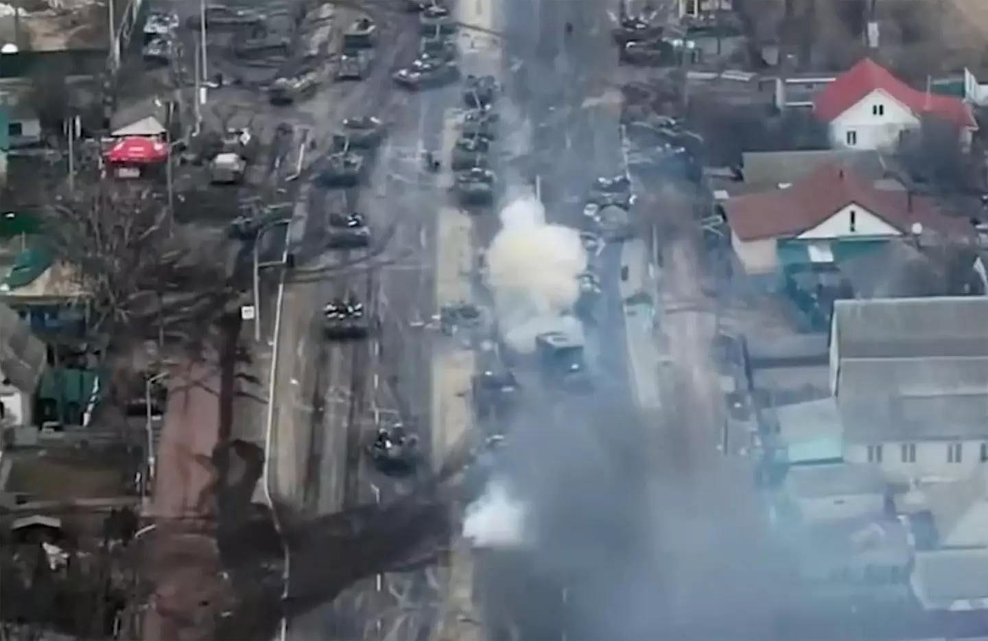 Russian convoy ambushed by Ukrainian forces.