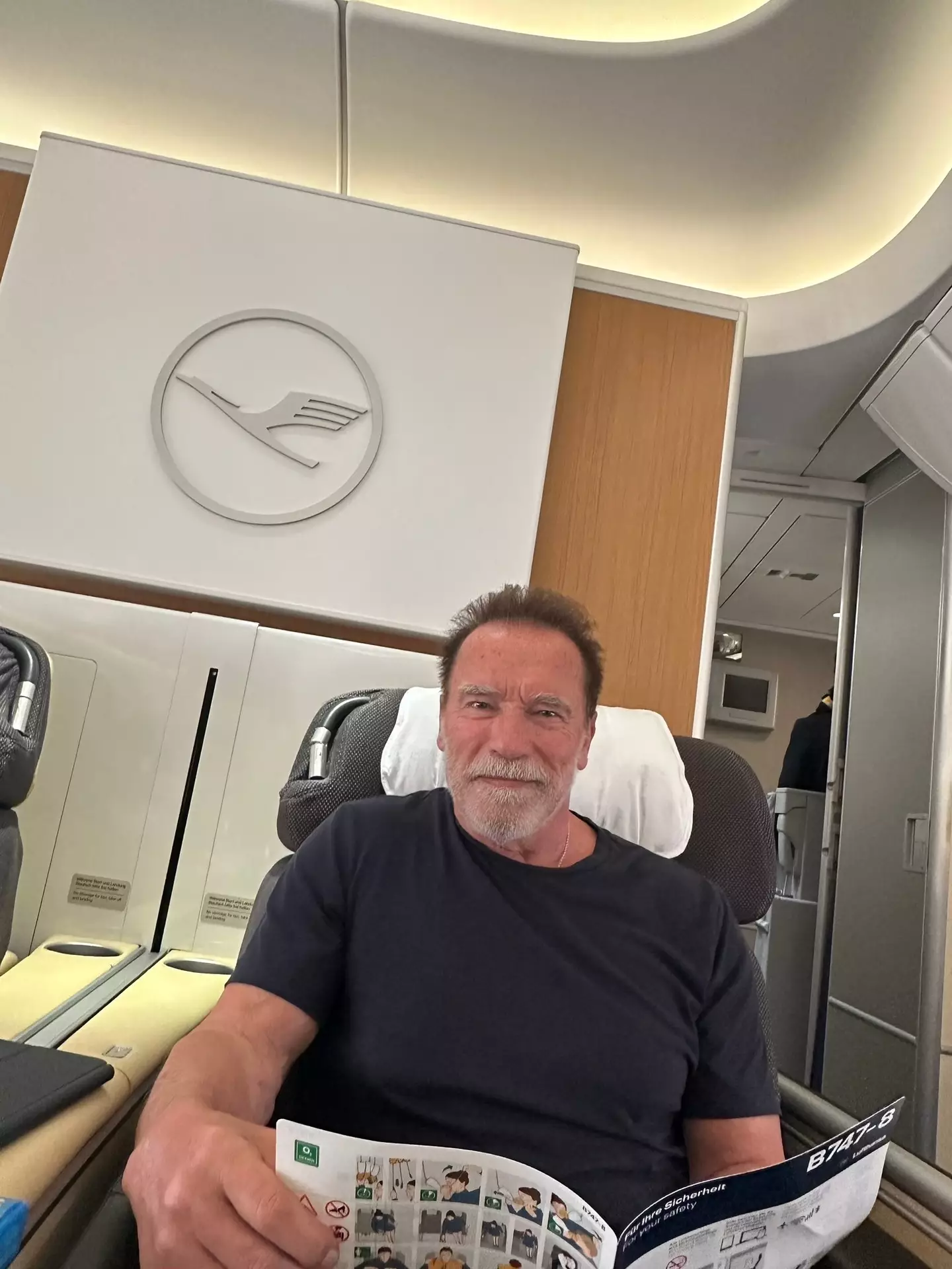 Arnold Schwarzenegger denied flying on a private jet to Vienna.