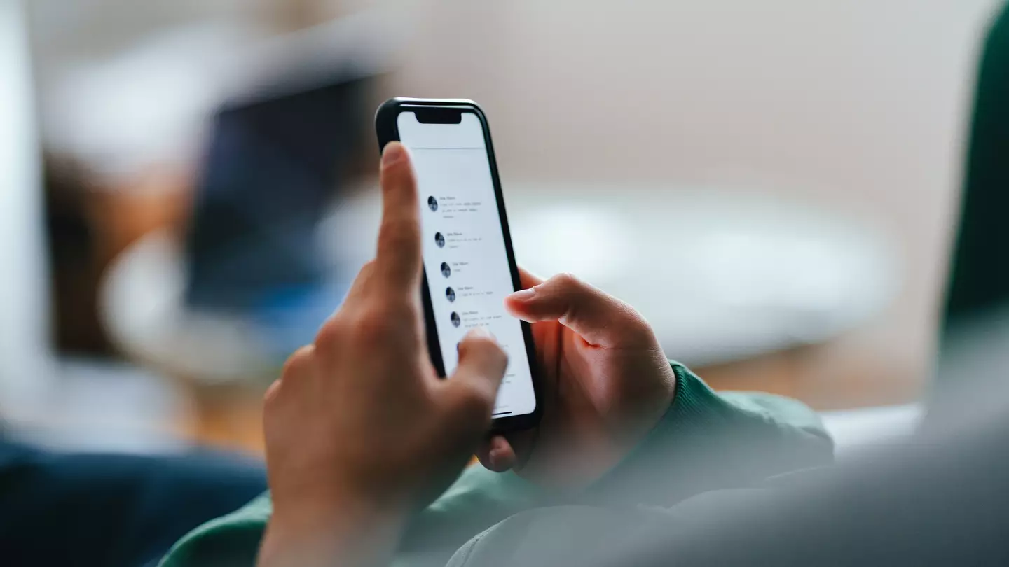 Police reveal the ‘alarming’ double meaning text codes that parents should look out for