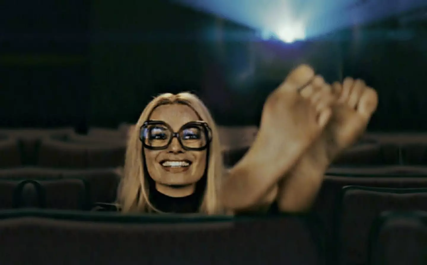 Margot Robbie's feet got a shout-out in Brad's acceptance speech.