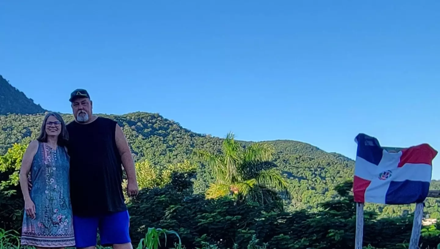 The pair say their credit cards are 'maxed out' (GoFundMe)