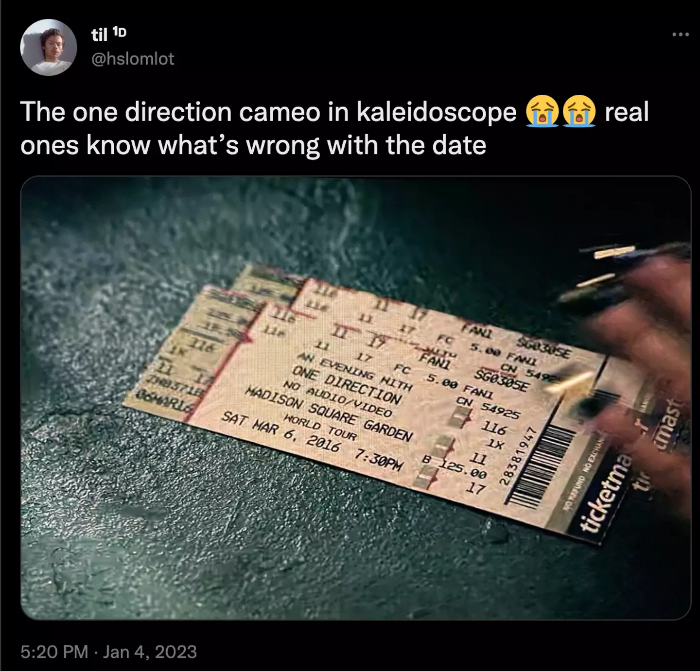 Directioners are calling out the date on the concert tickets featured in the Netflix heist series.