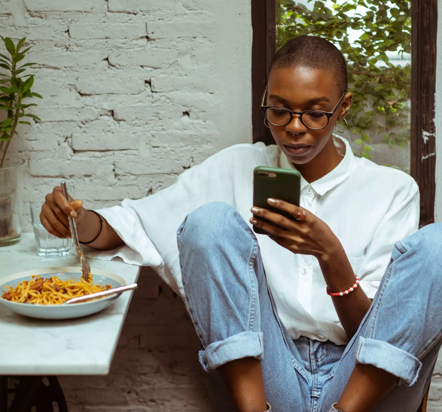 The alarm will sound in the middle of the day.