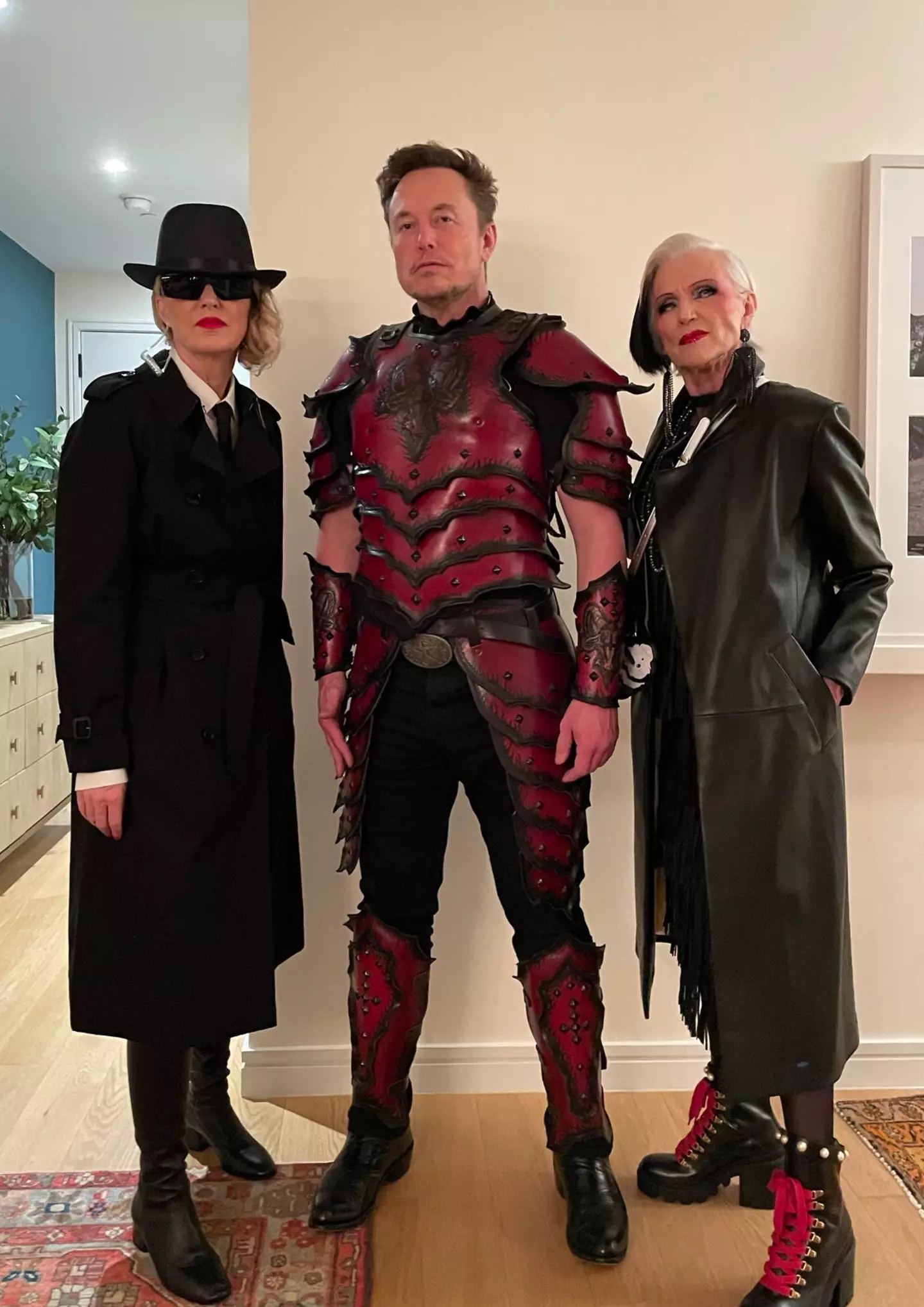 Elon went to Heidi Klum's Halloween party with his mum.