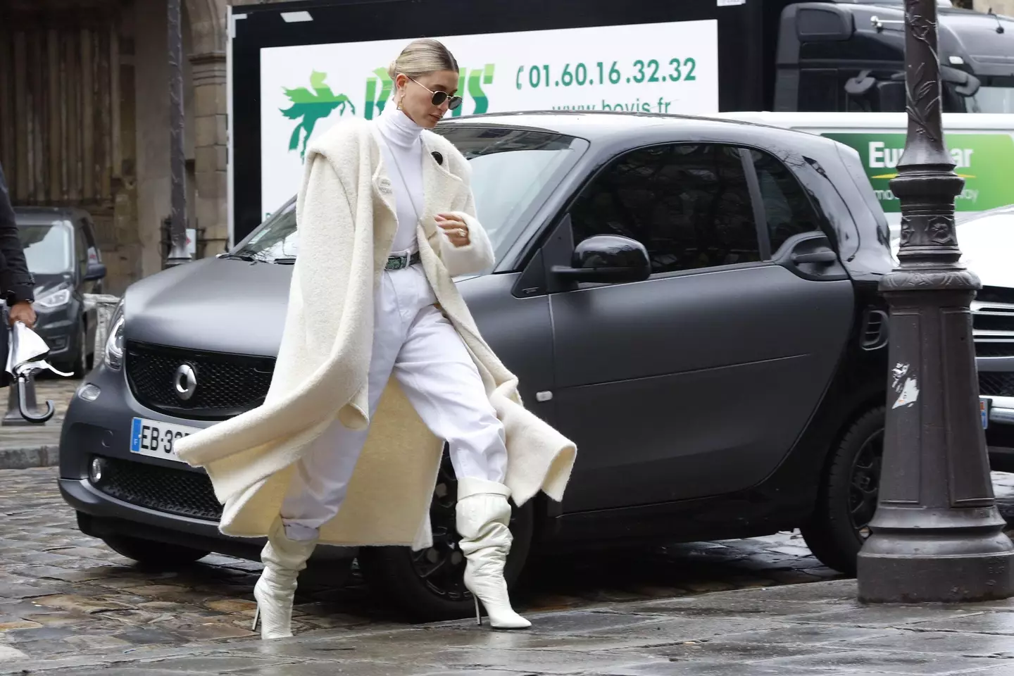 Hailey Bieber says fans who think her deleted TikTok was about Gomez have it wrong.