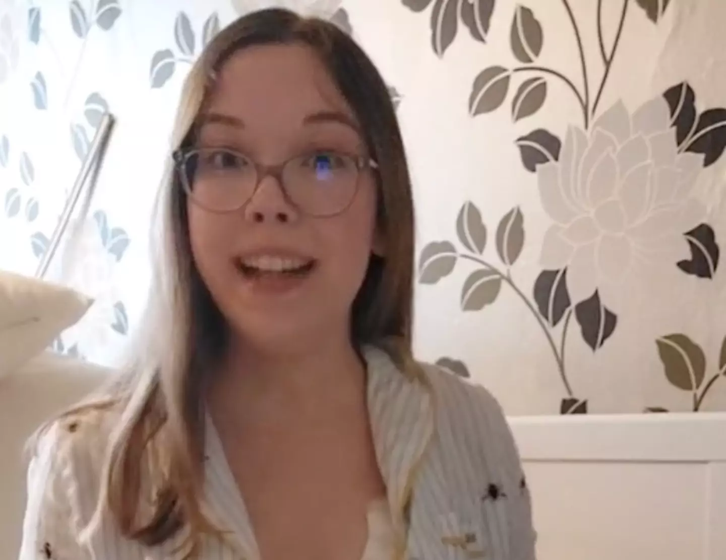 Sarah's condition affects her connective tissue.